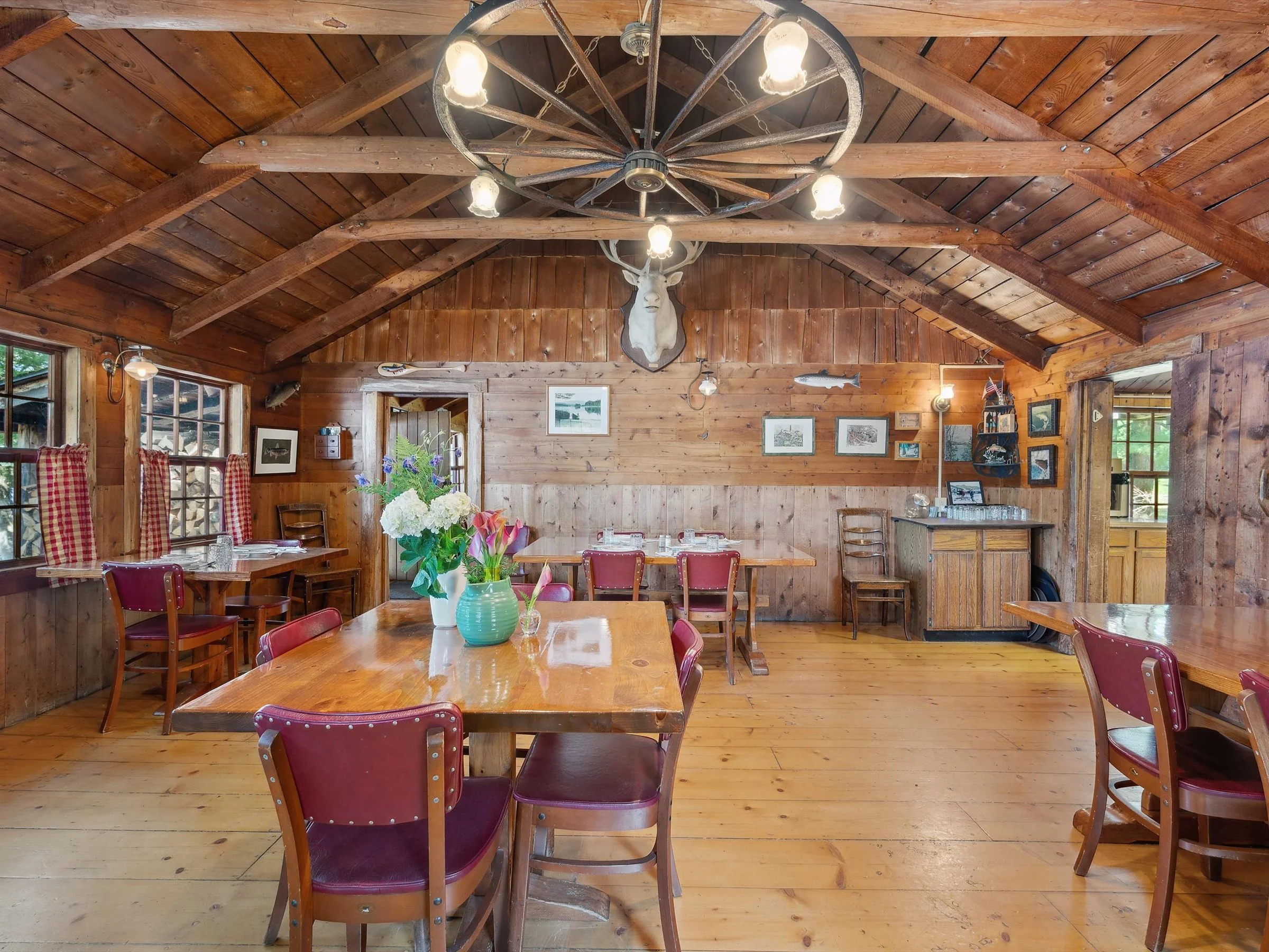 030-Bradford Camps, Munsungan Lake.jpg