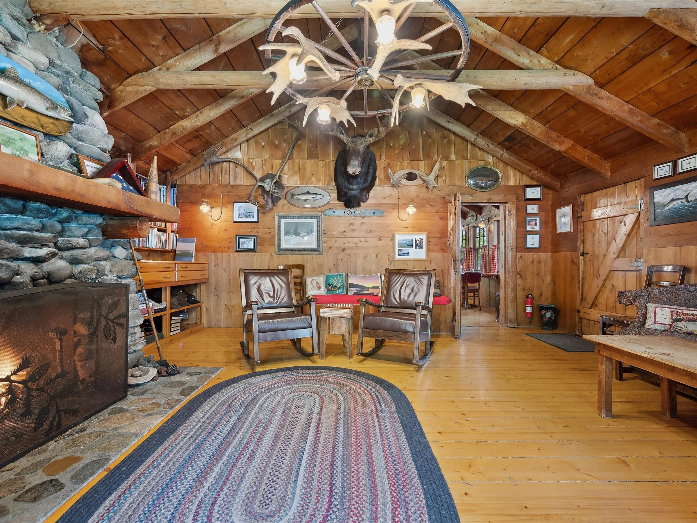 037-Bradford Camps, Munsungan Lake.jpg