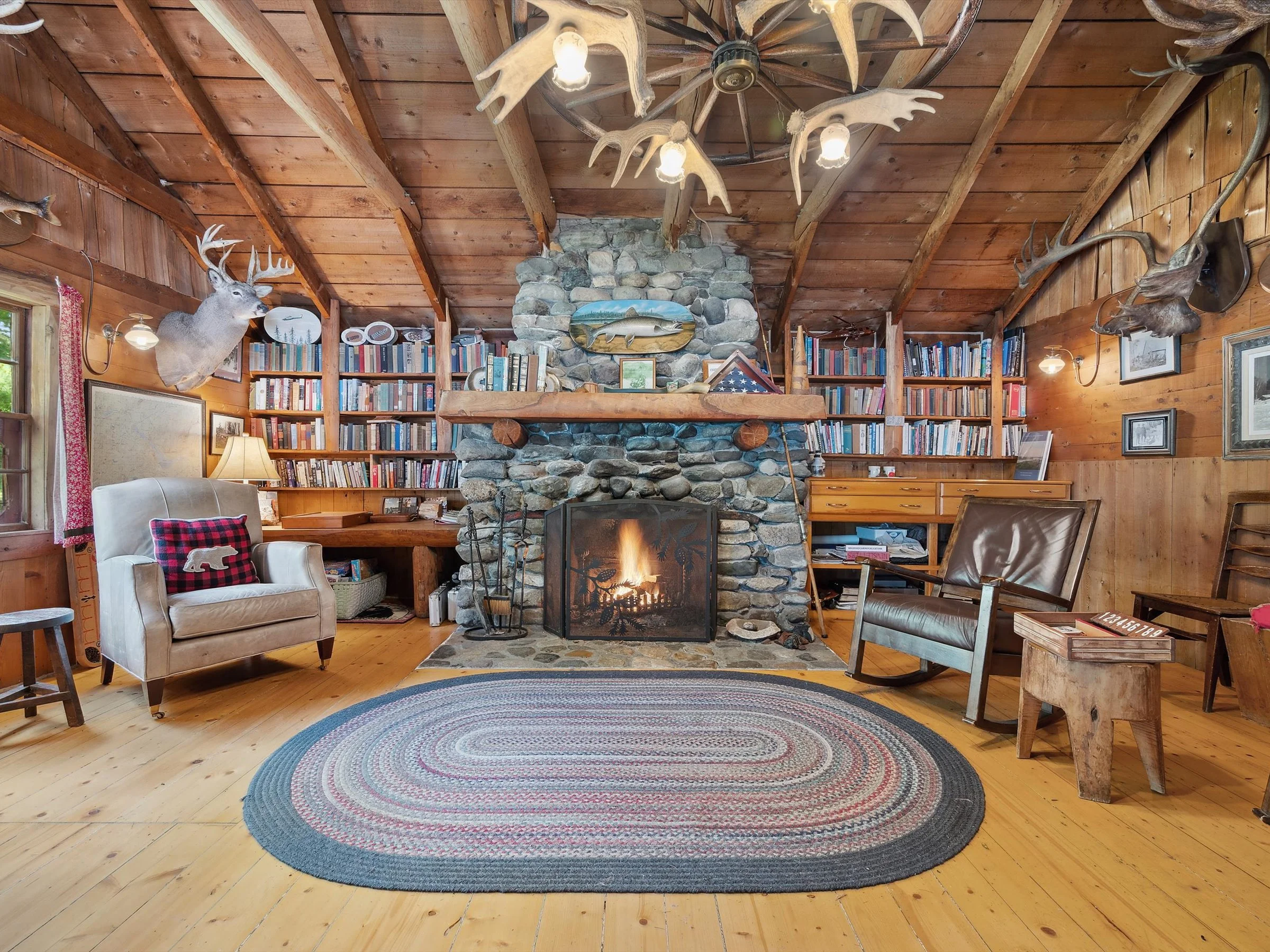 036-Bradford Camps, Munsungan Lake.jpg