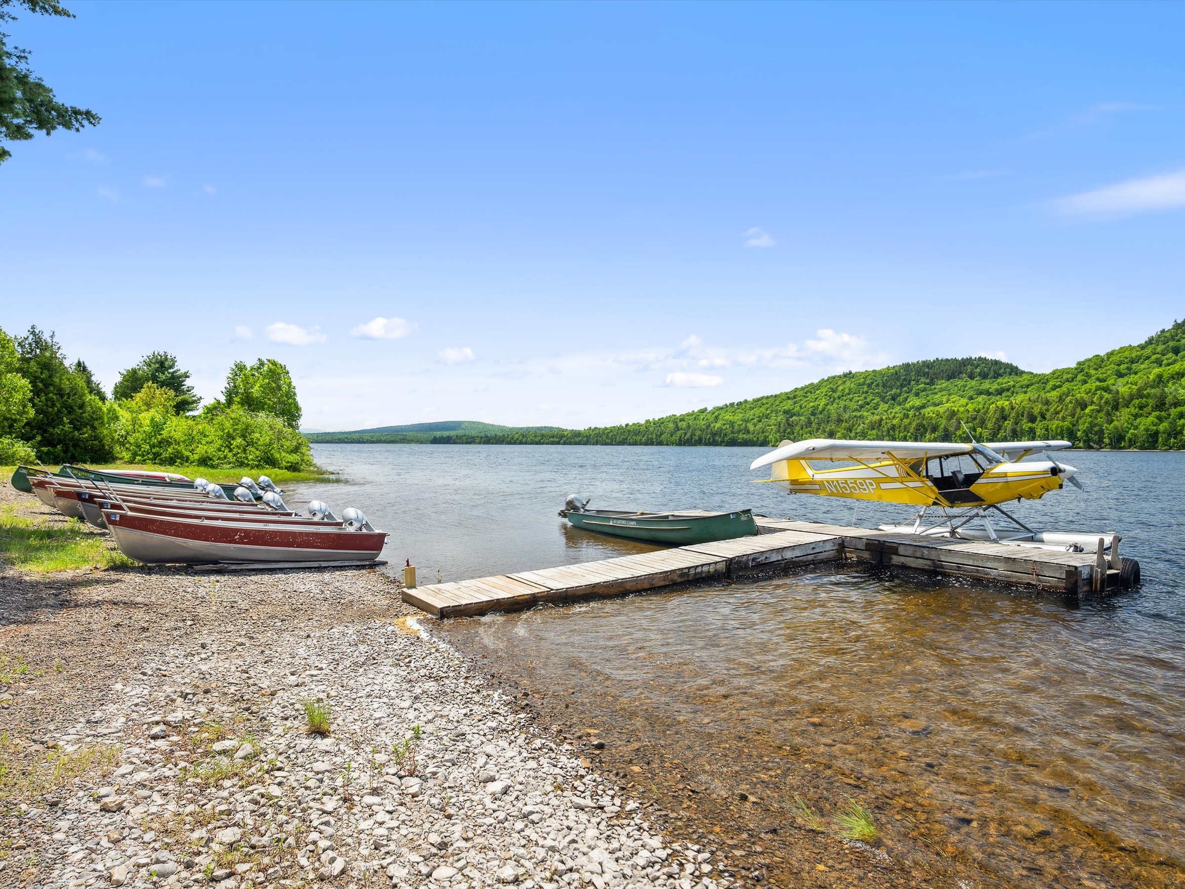 043-Bradford Camps, Munsungan Lake.jpg