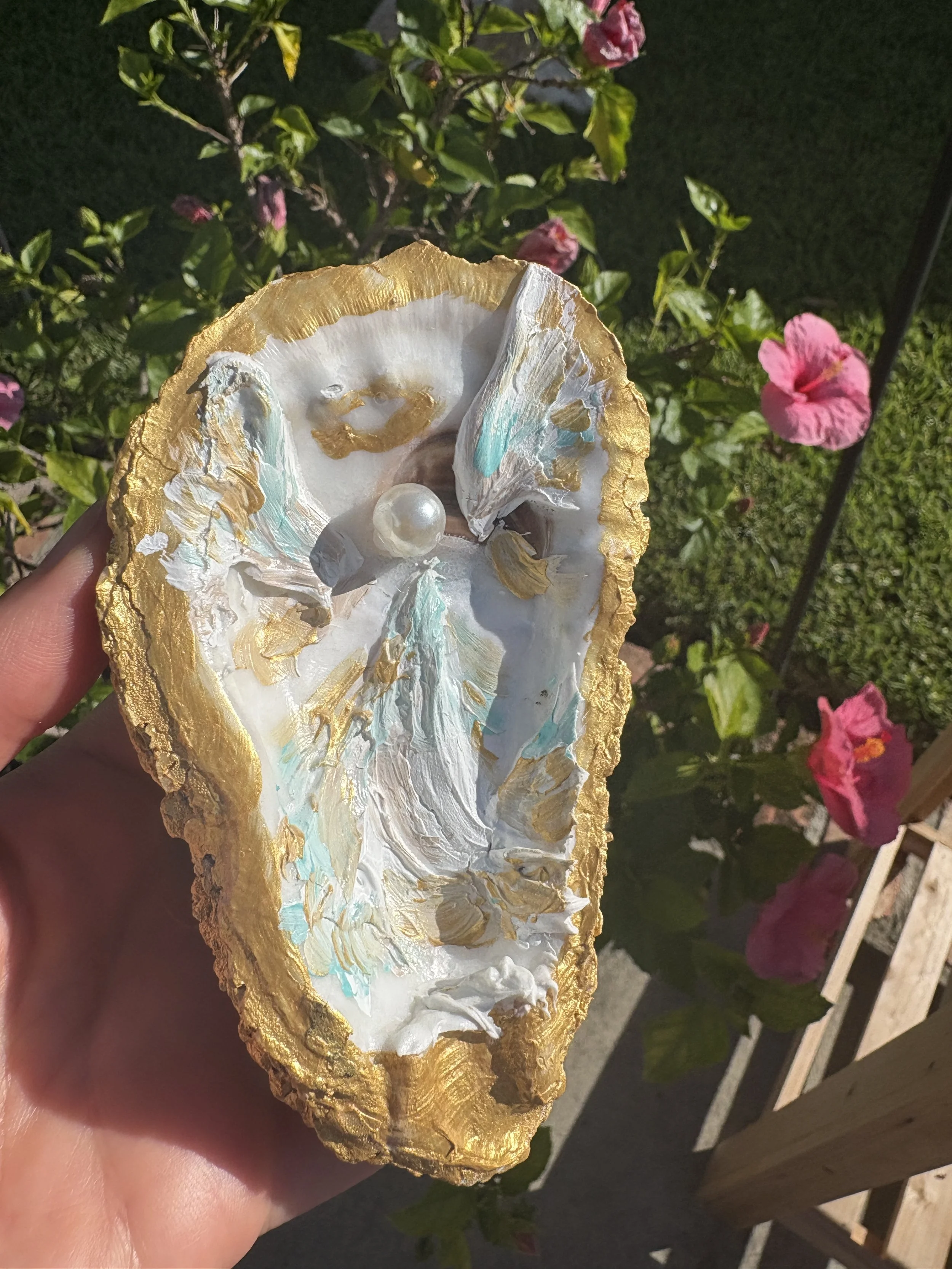 Decorative Oyster: "Gentleness"