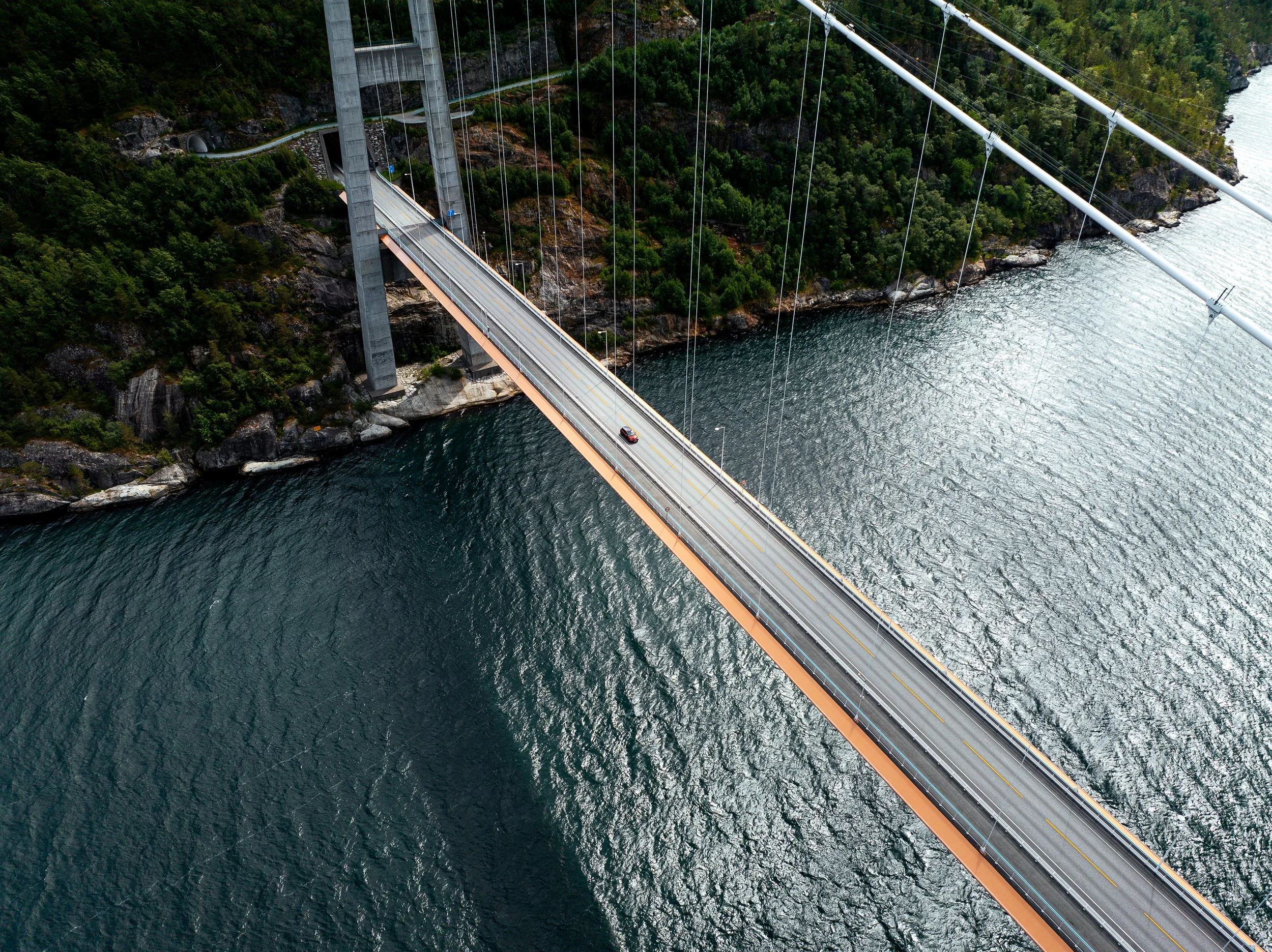 23_VHF0624_Hardanger Bridge_Marvin Kuhr.jpg