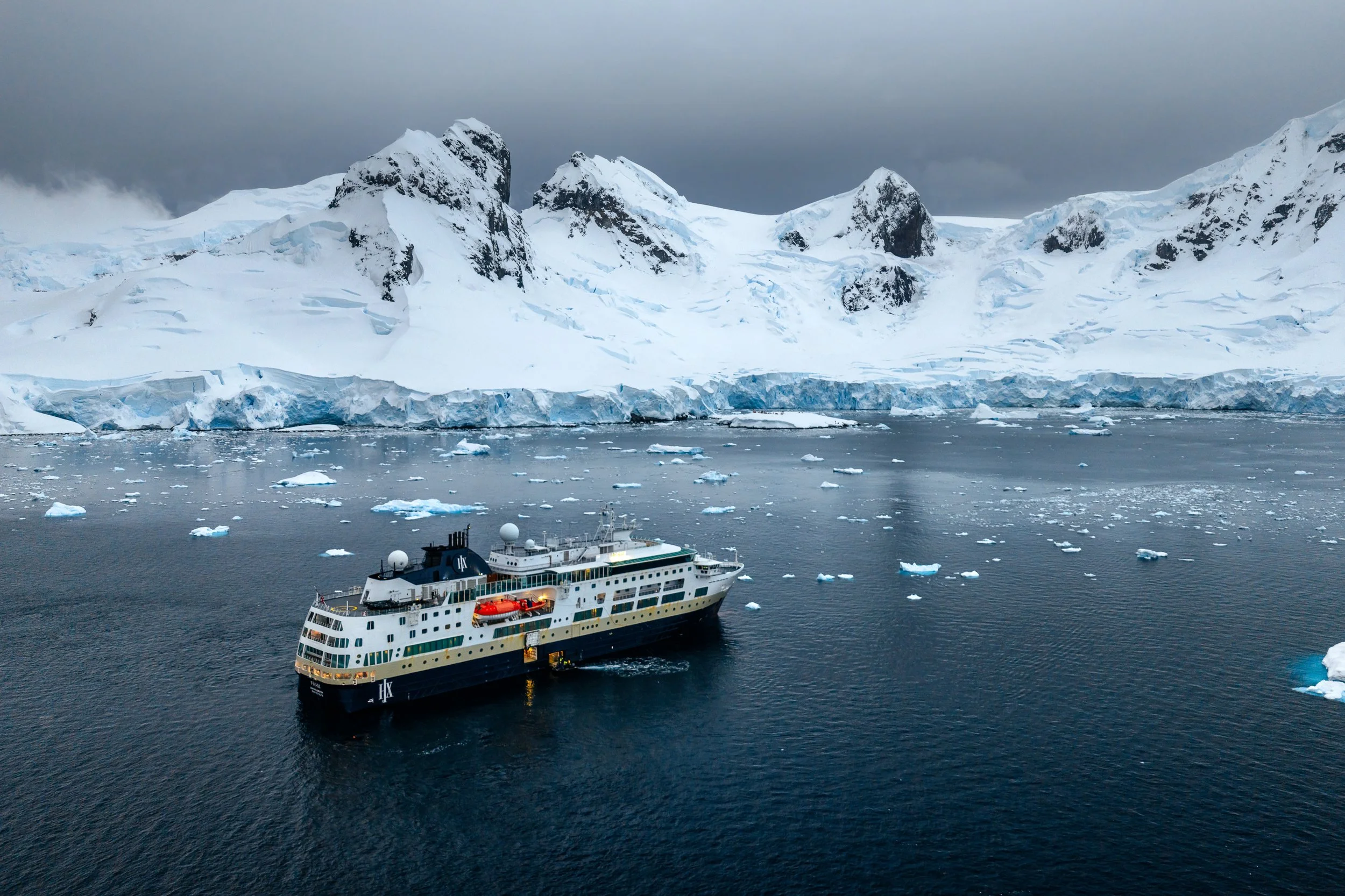 2025_HX_Antarctica_Content_Marvin Kuhr_15.jpg