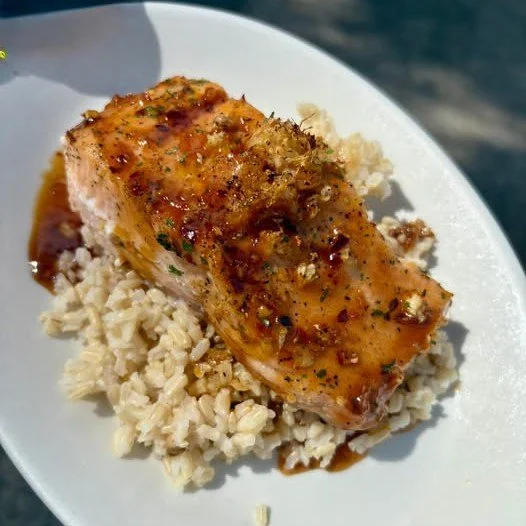 Manna&rsquo;s Lunch Specials for Friday, February 20th!

Entrees
Soulful Salmon (GF)  13
Burger Bowl (GF)  12
(roasted potatoes, ground turkey, cheese, shredded lettuce, tomatoes, pickles &amp; burger sauce)
Gambian Peanut Stew (V+GF)  11

 Sides
Kal