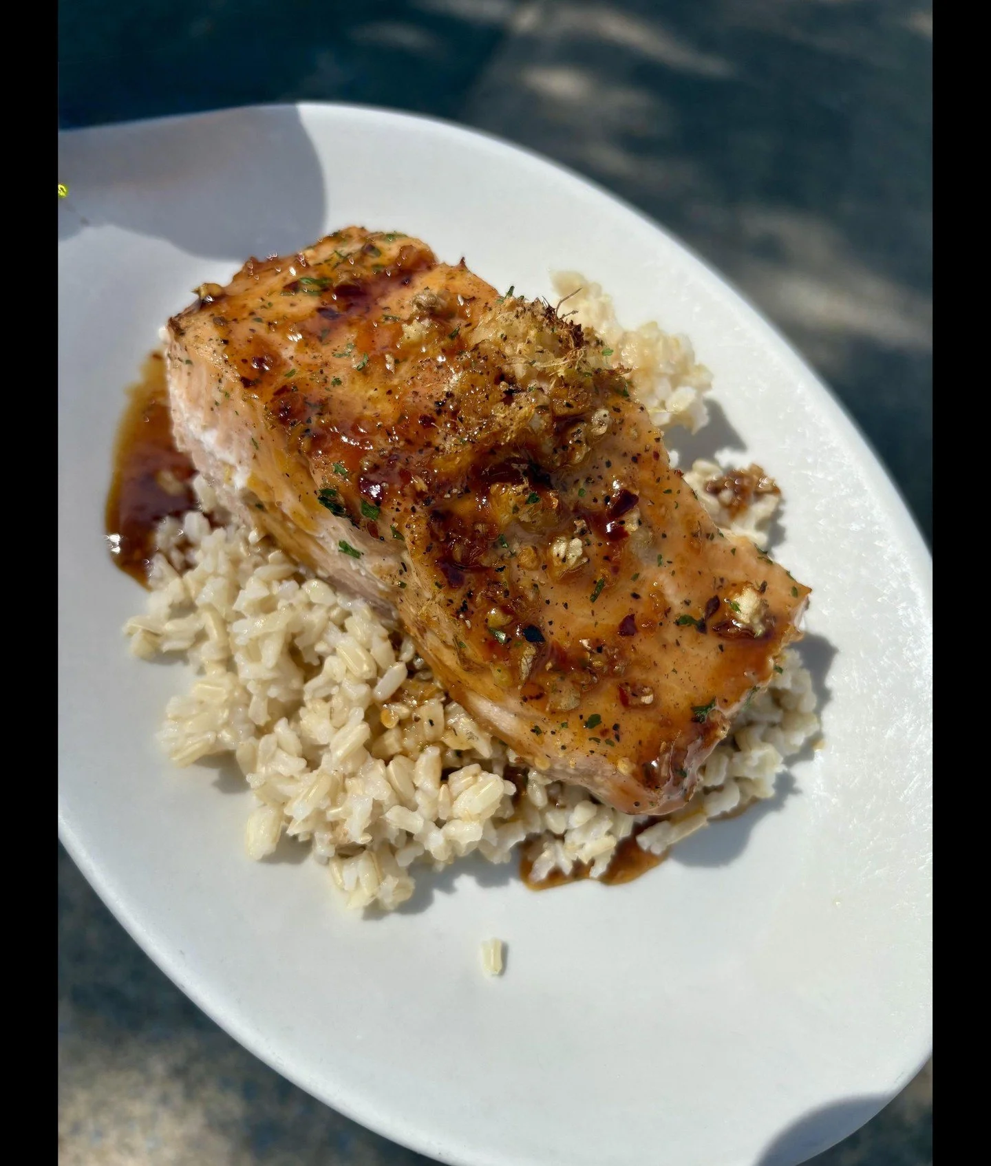 Manna&rsquo;s Lunch Specials for Friday, March 20th!: Entrees

Soulful Salmon (GF) 13

Honey Mustard Chicken Thighs (GF) 12

served w/ rosemary mashed potatoes 

Pasta Primavera (V) 11

Special Beverage

Strawberry Lemon-Limeade $4

(organic strawber