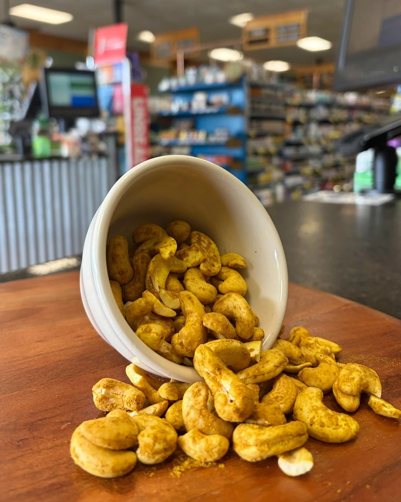 STAFF PICK! Organic Curry Cashews from our bulk section!

Our staffer loves these cashews because they come from a great company called Tierra Farms, and they are flavorful with out being too salty. 
 
**About our Staff Picks: At Manna, we carefully 