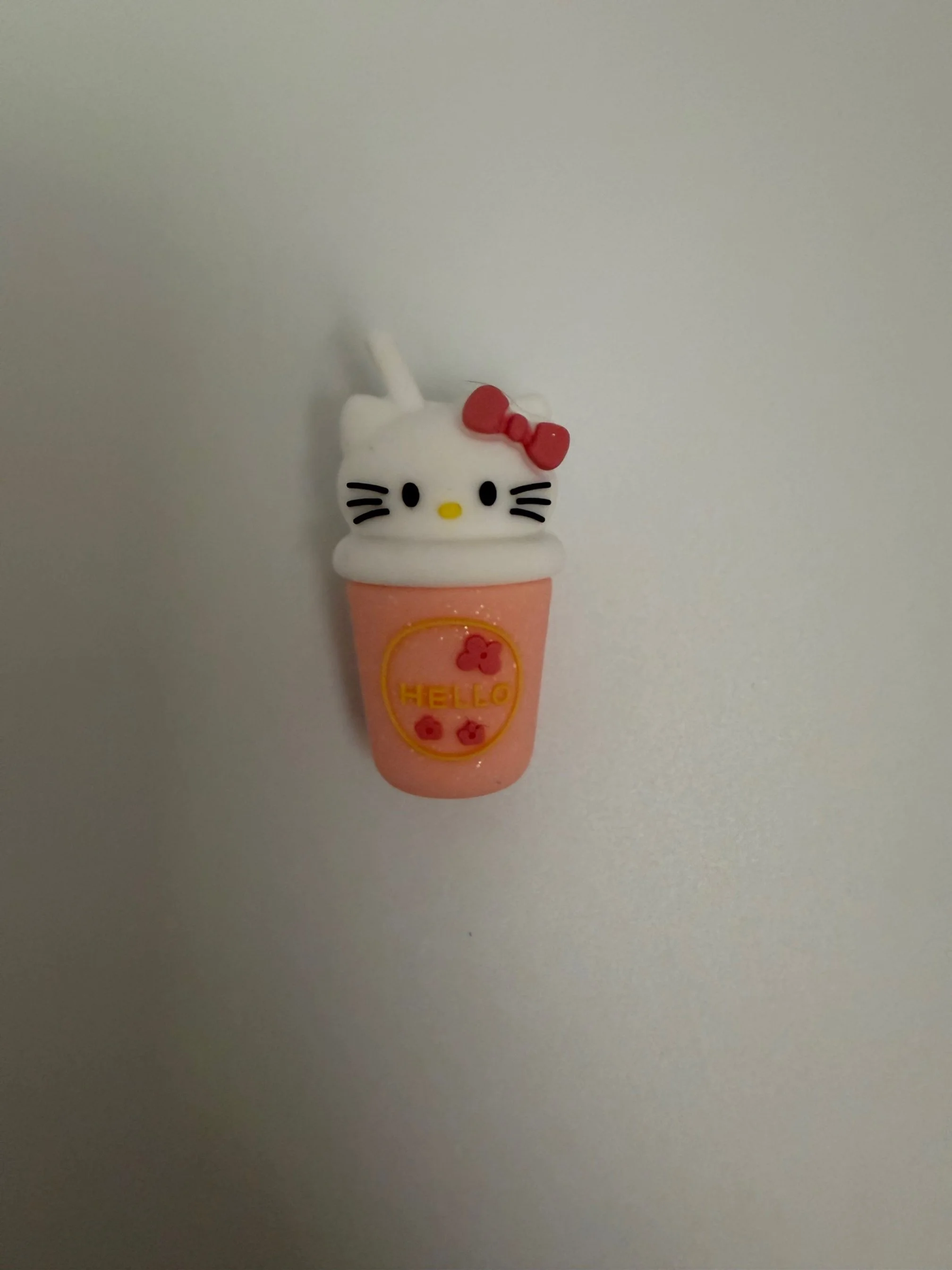 Hello kitty in cup