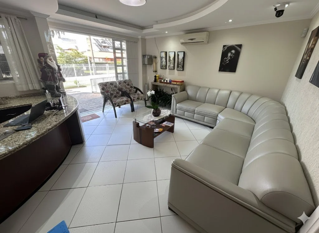 Recepção e espaço do cafezinho 