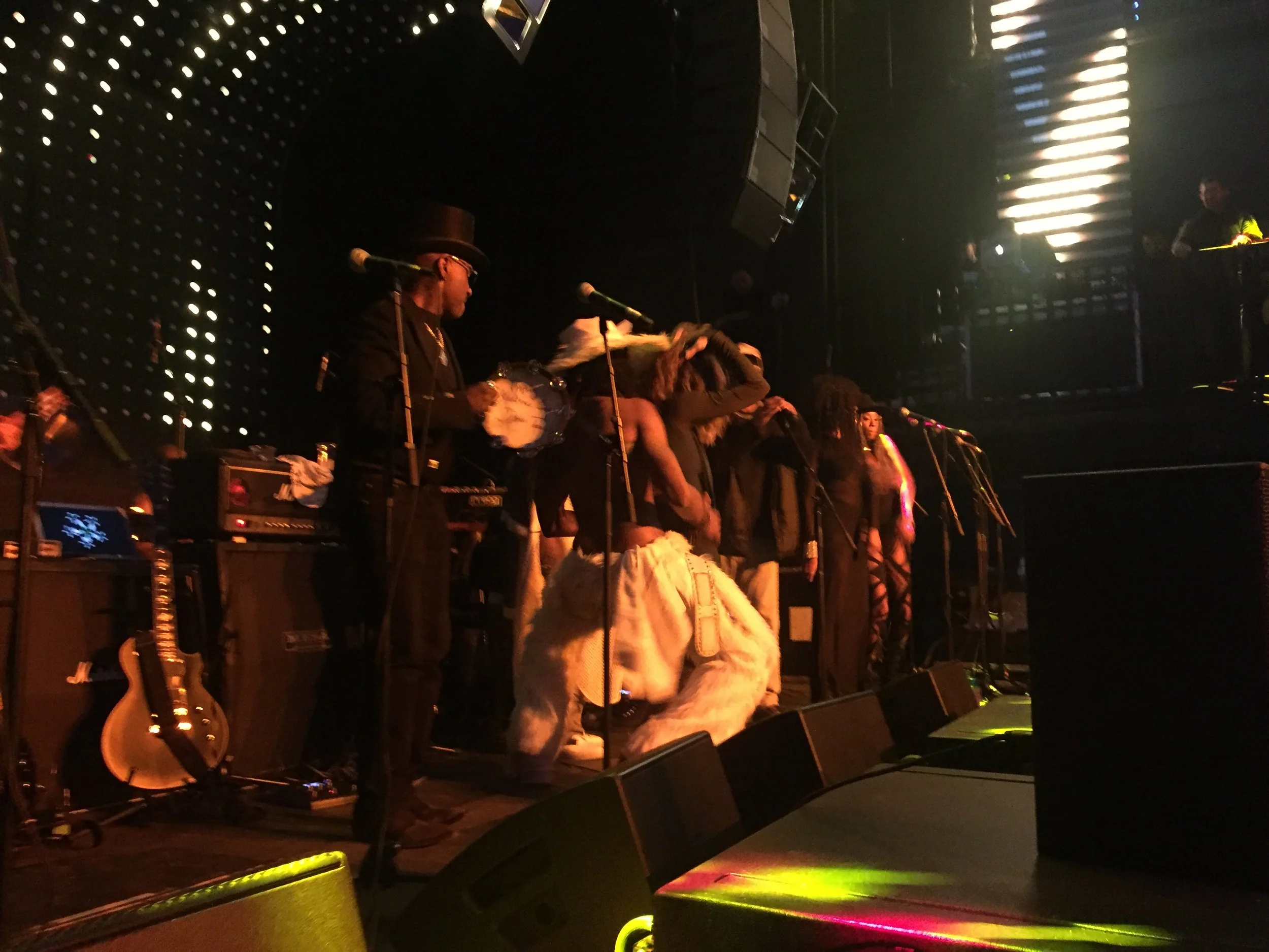 Roxi Suger onstage with Sir Nose D Voidofffunk