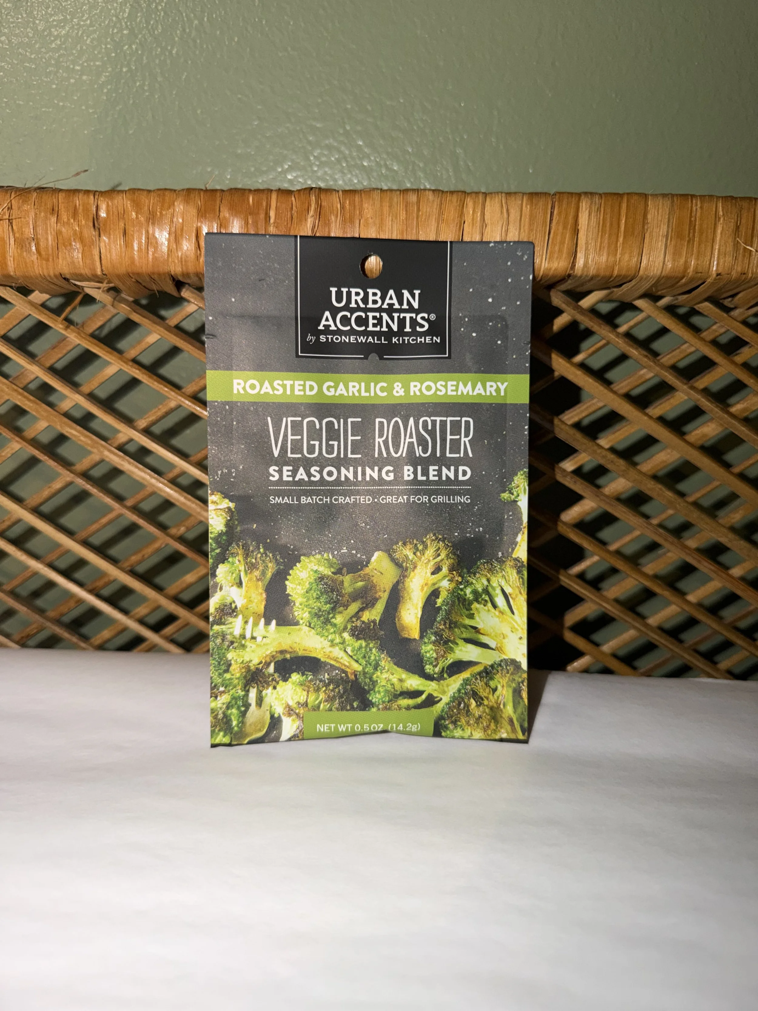 Urban Accents Roasted Garlic & Rosemary Veggie Roaster