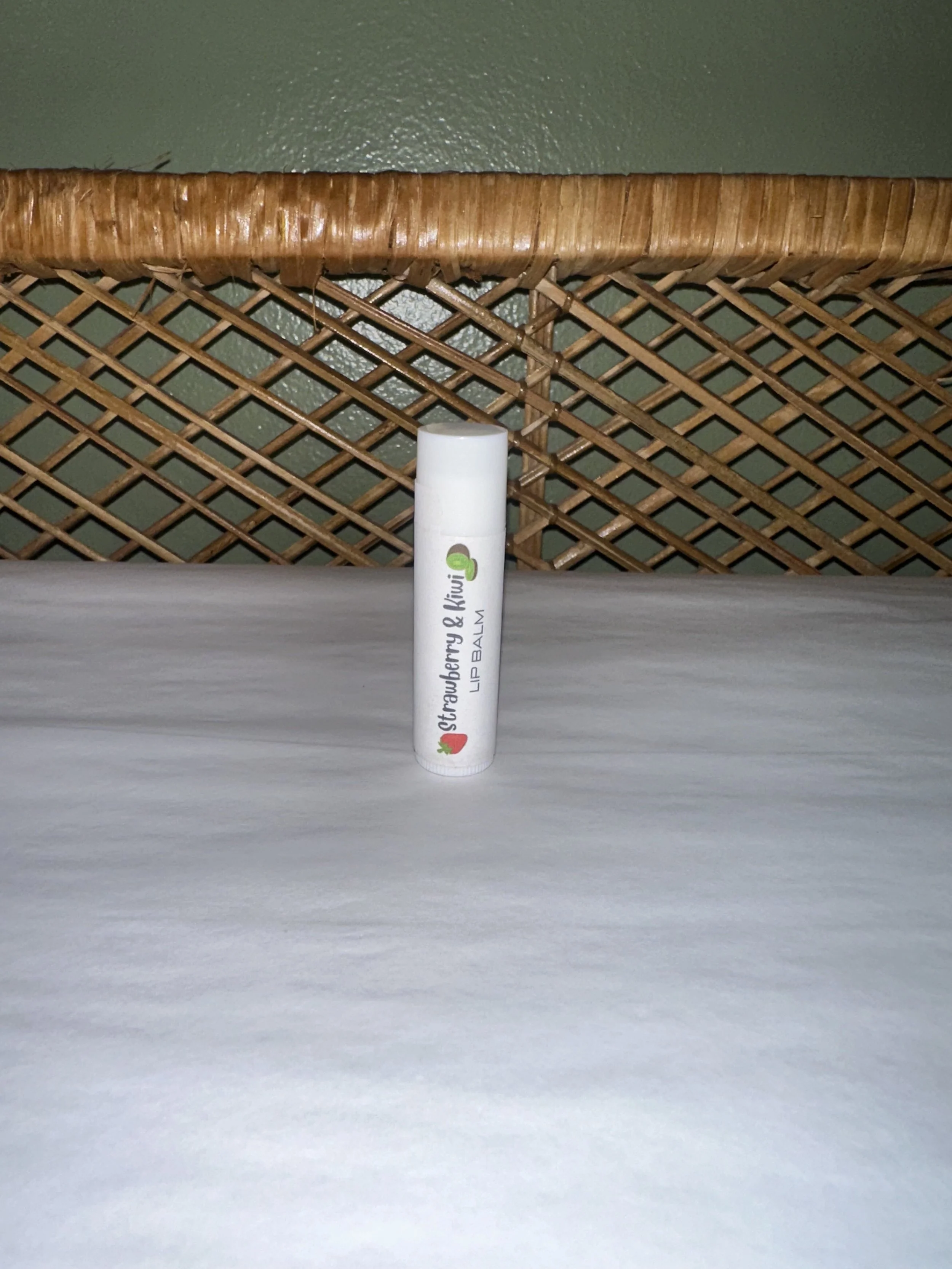 Blue Tide Lip Balm Strawberry & Kiwi