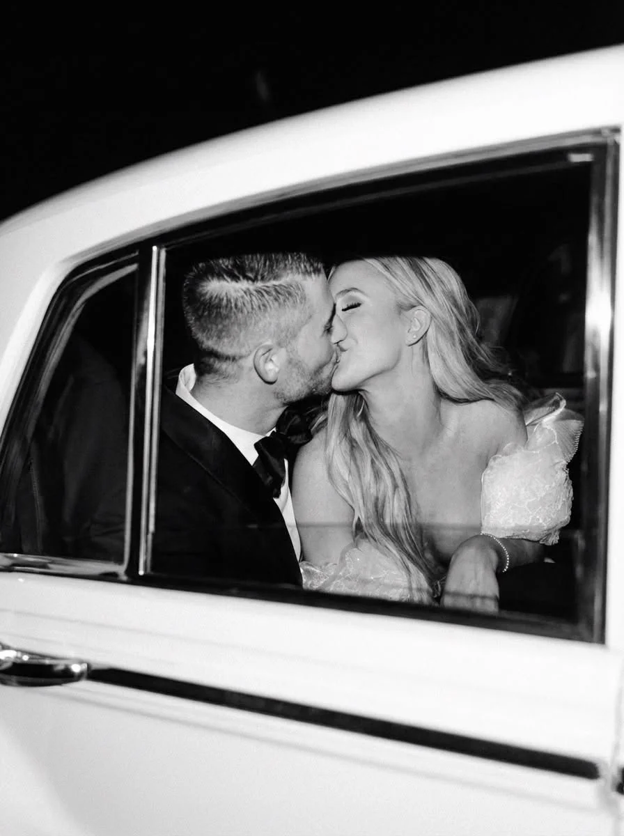 ACHIEVE A TIMELESS WEDDING DAY