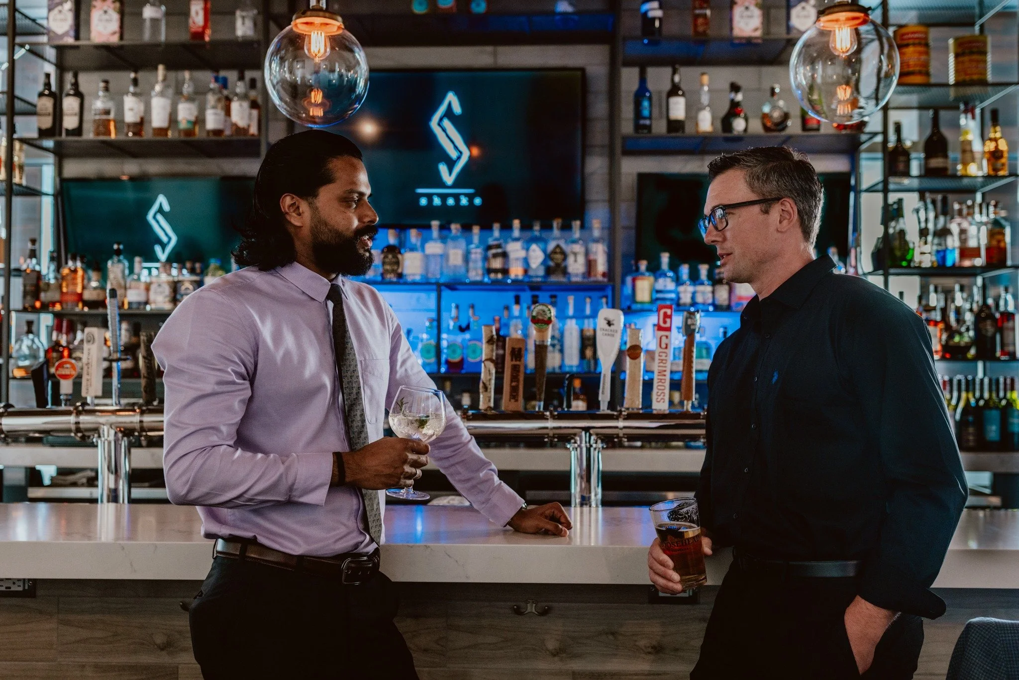 ✨ In town for a conference? Join us for pre- and post-conference cocktails at Southside Shake! 🍸 

Just a few steps from the @fredconvcentre, you can skip the weather by taking the pedway and dive into New Brunswick&rsquo;s largest gin selection. 

