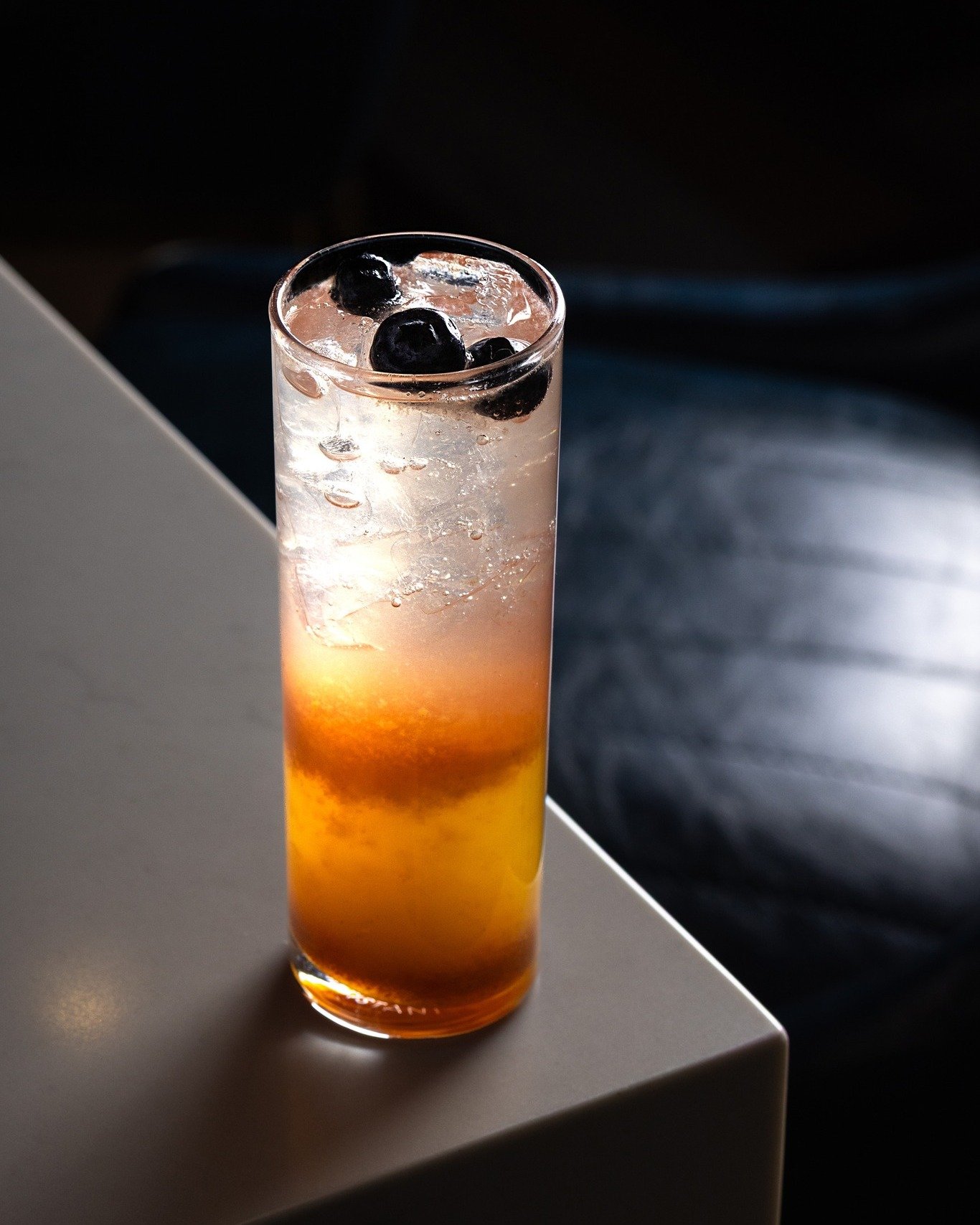 Maree Haute is French for "high tide," and it's one of our zero-proof options worth knowing about 🌊

The name fits because of how the drink is built. It opens bright with passion fruit and lemon, clean and easy to take in. But then the blu