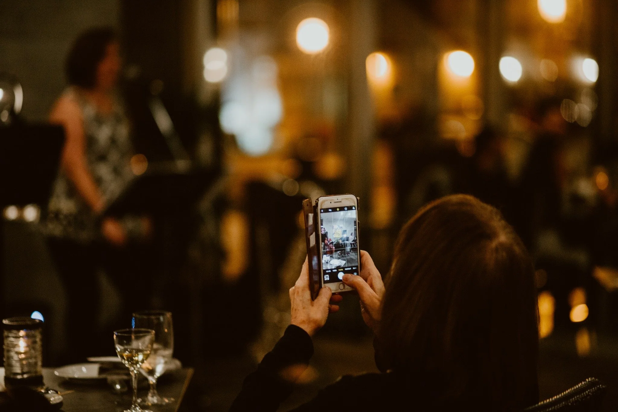 🎷✨ Don&rsquo;t miss out on Gin &amp; Jazz tonight from 7 to 9 PM! 🎶 

Join us as the Kelly Waterhouse Trio takes the stage. Enjoy expertly crafted cocktails, smooth tunes, and great company! 🍸❤️ 

Gather your friends for an unforgettable night. Se