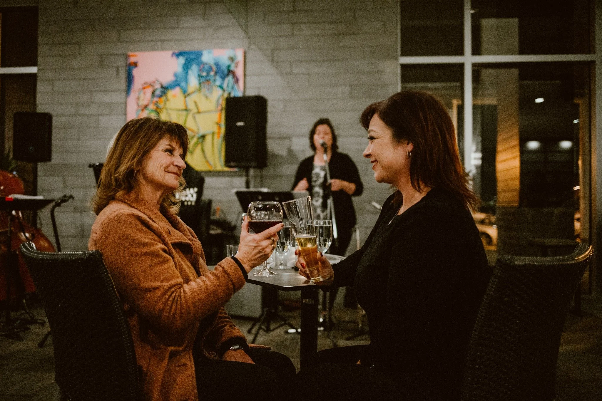 🎷✨ Don&rsquo;t miss out on Gin &amp; Jazz tonight from 7 to 9 PM! 🎶

Join us as the Kelly Waterhouse Trio takes the stage. Enjoy expertly crafted cocktails, smooth tunes, and
great company! 🍸

Gather your friends for an unforgettable night. See yo