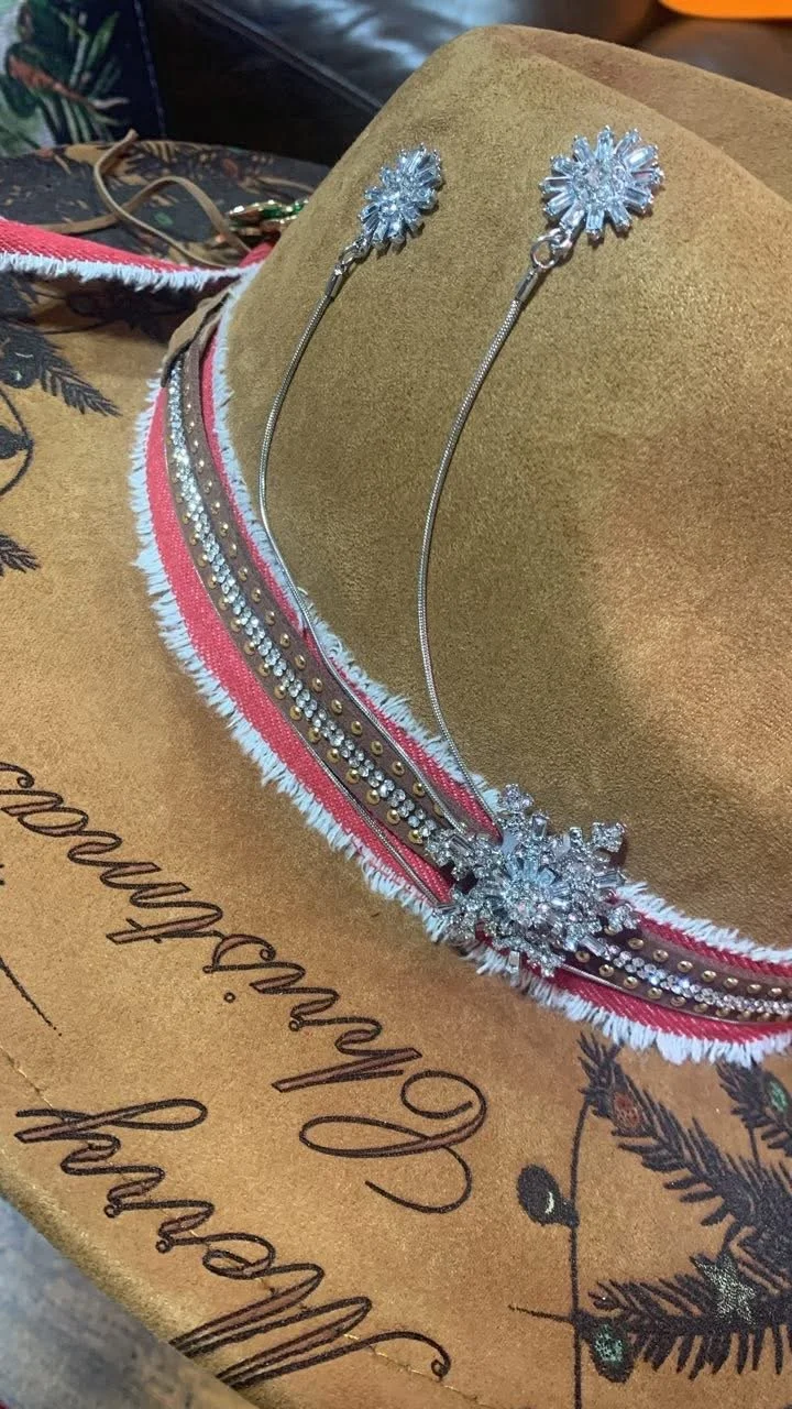 Highland Cow Wreath hat 2.jpeg