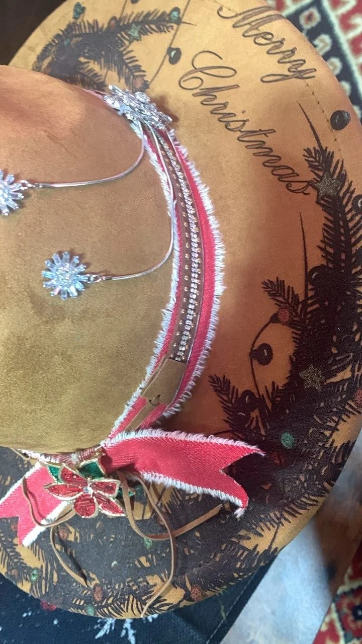 Highland Cow Wreath hat 3.jpeg