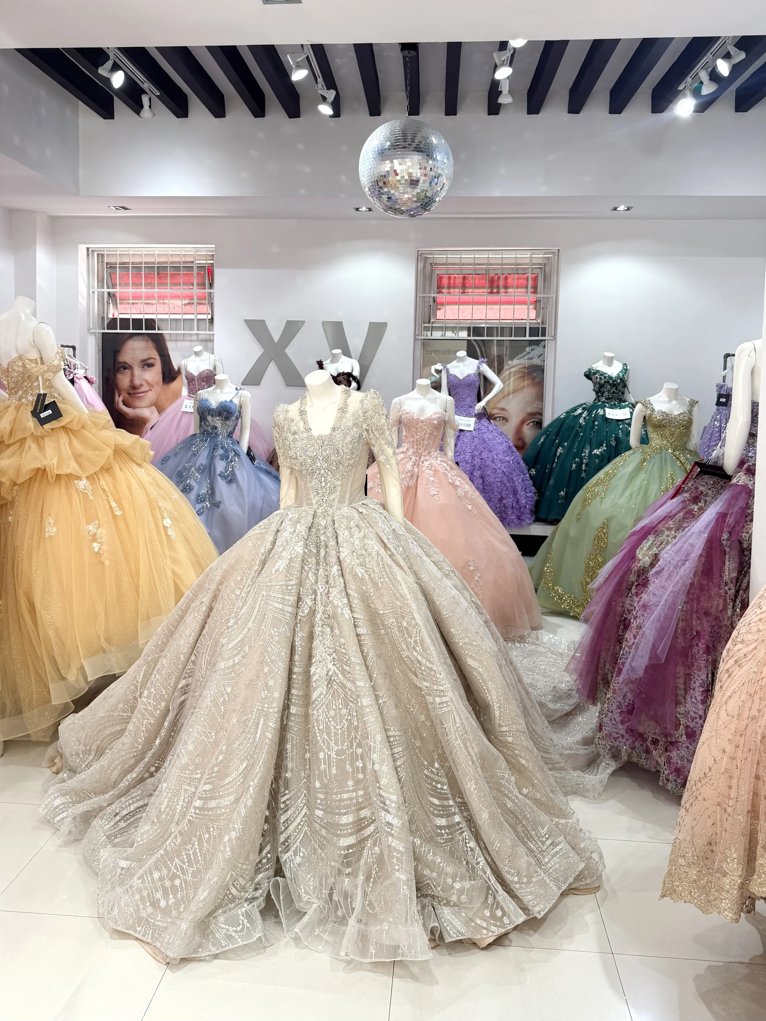 Cómo elegir el color de tu vestido de quinceañera