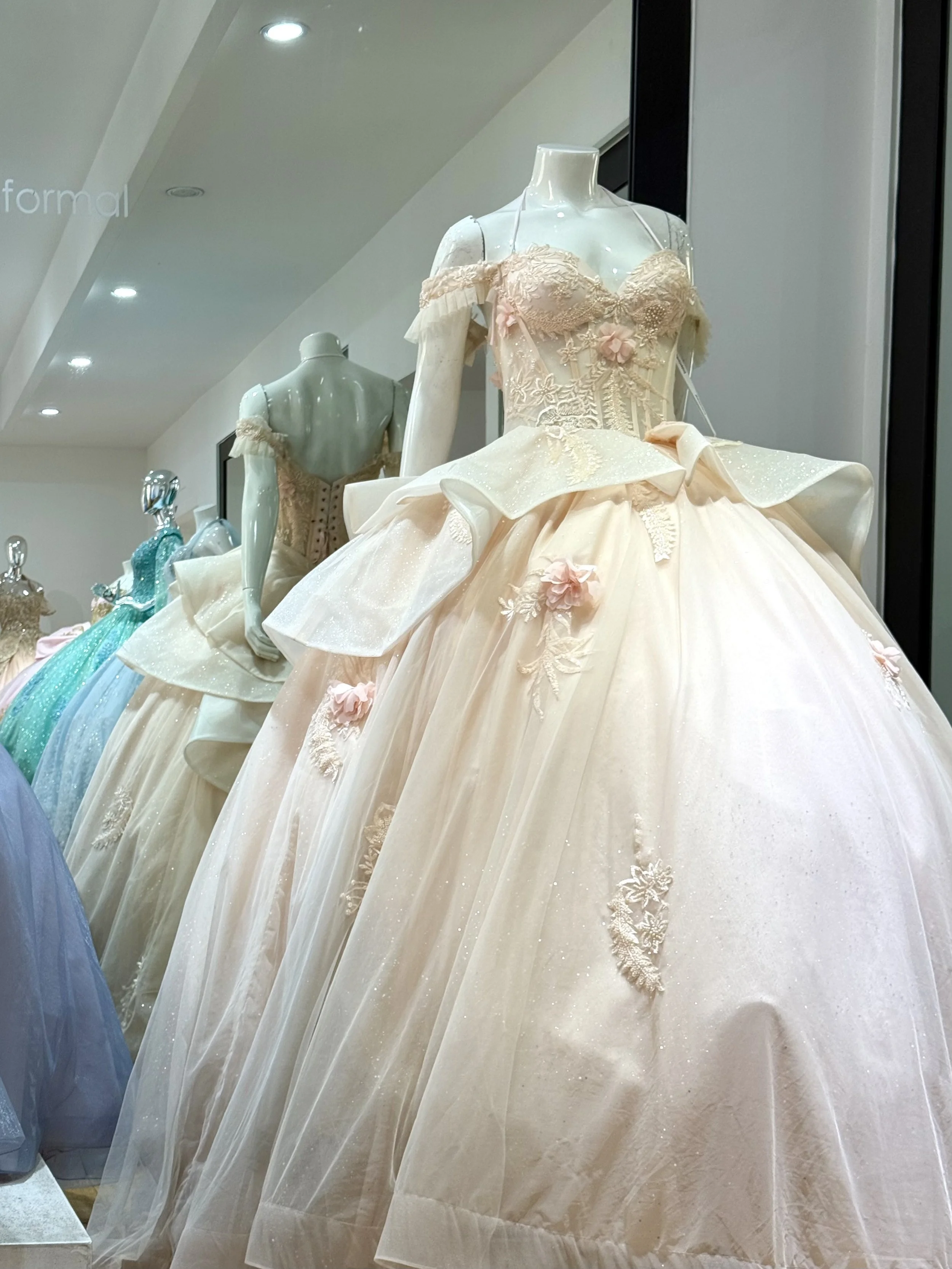 ¿Qué es un vestido de quinceañera transformable?