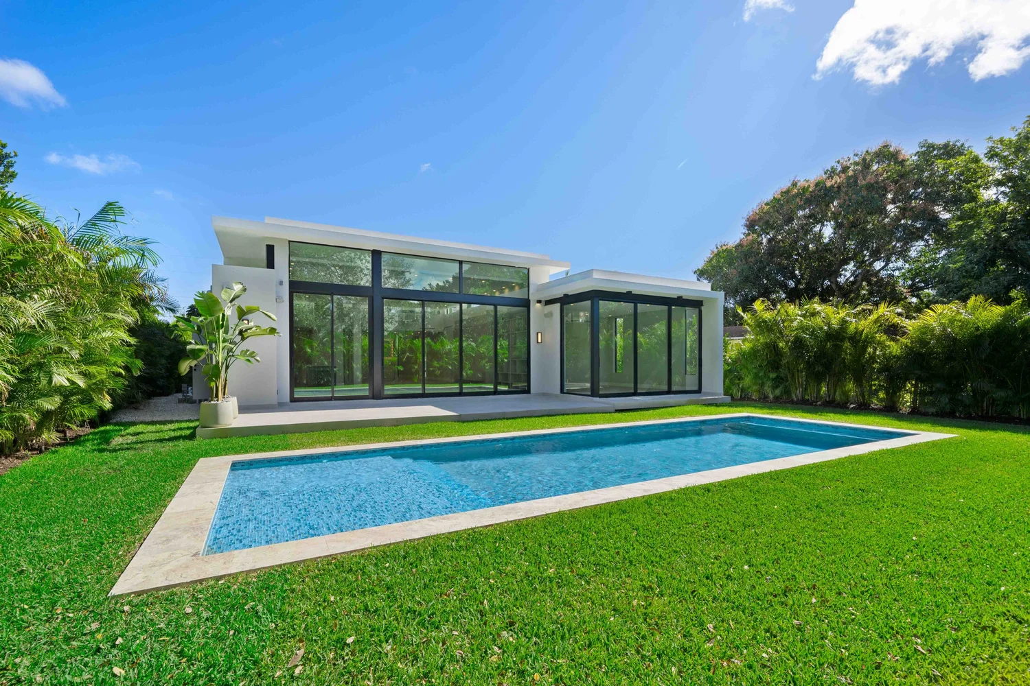 11636 Biscayne Park