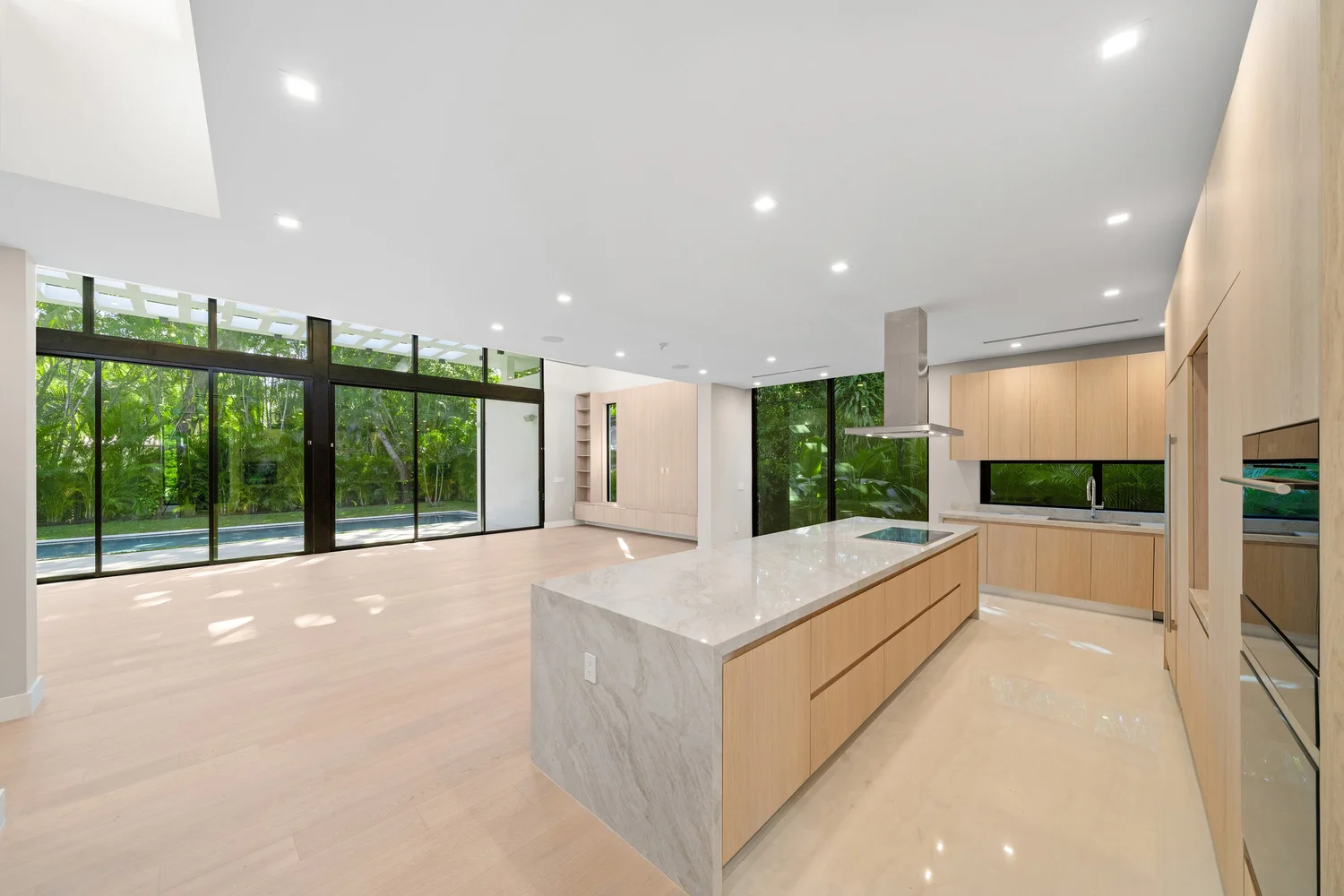 1002 NE 117th ST — View 3