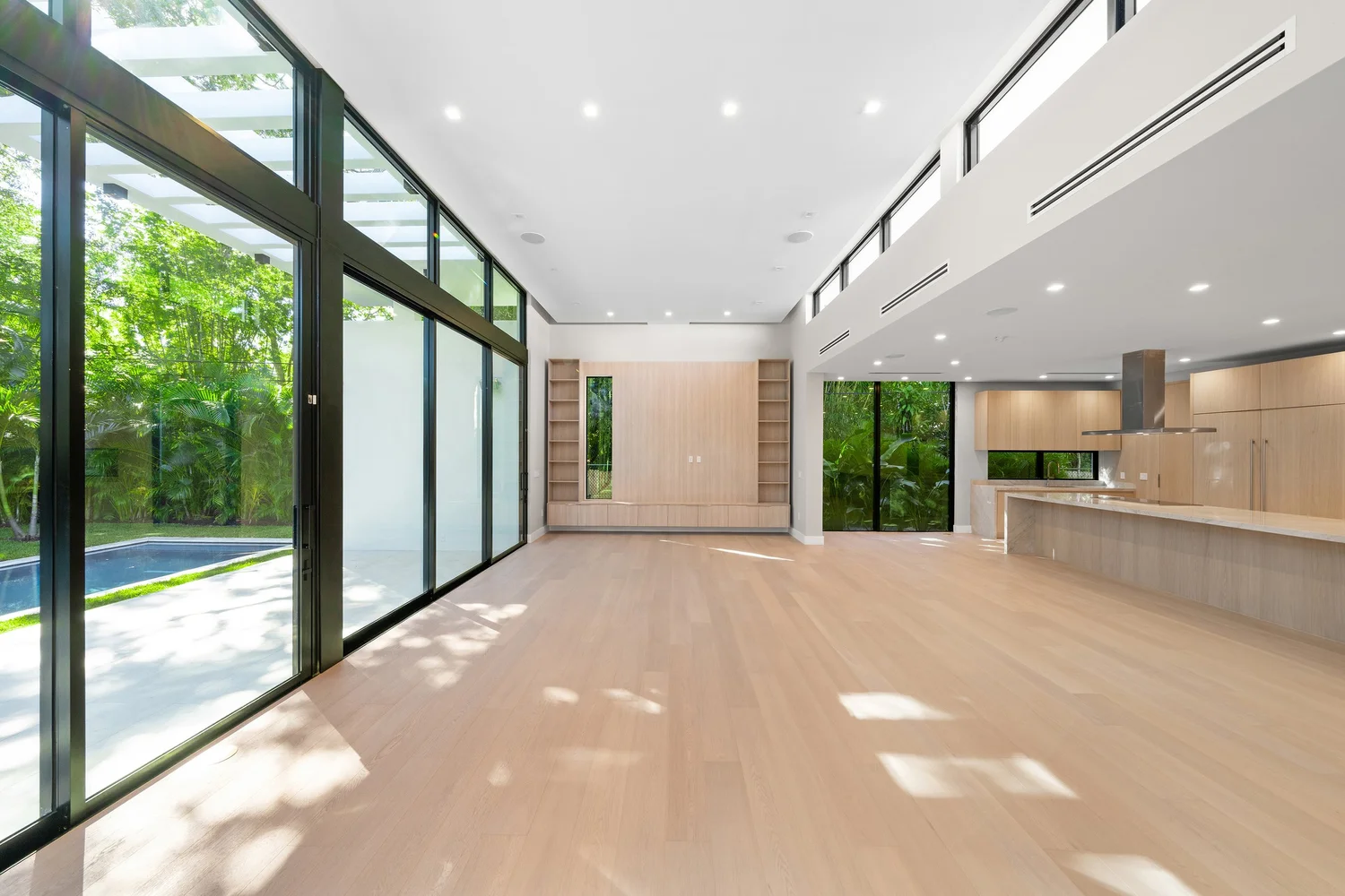 1002 NE 117th ST — View 2