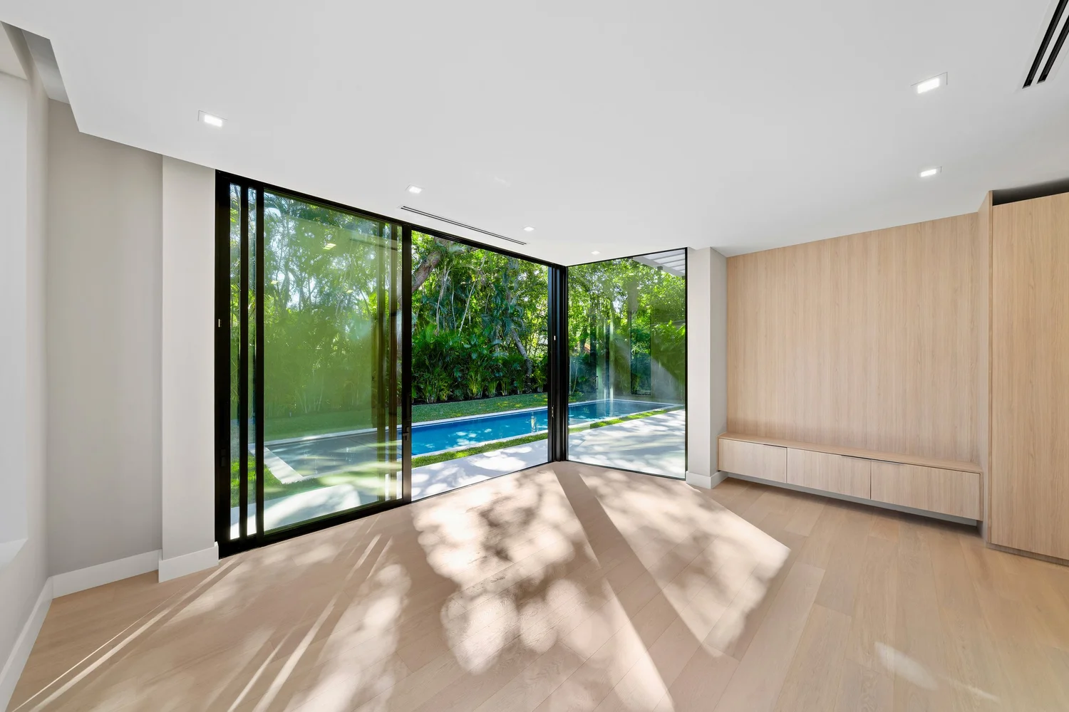 1002 NE 117th ST — View 5