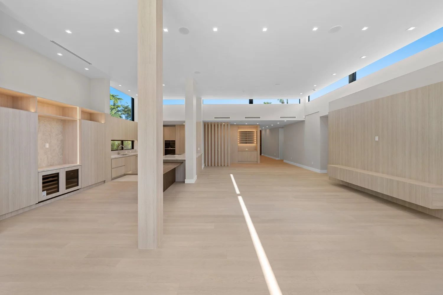 11636 NE 7th Ave — View 5
