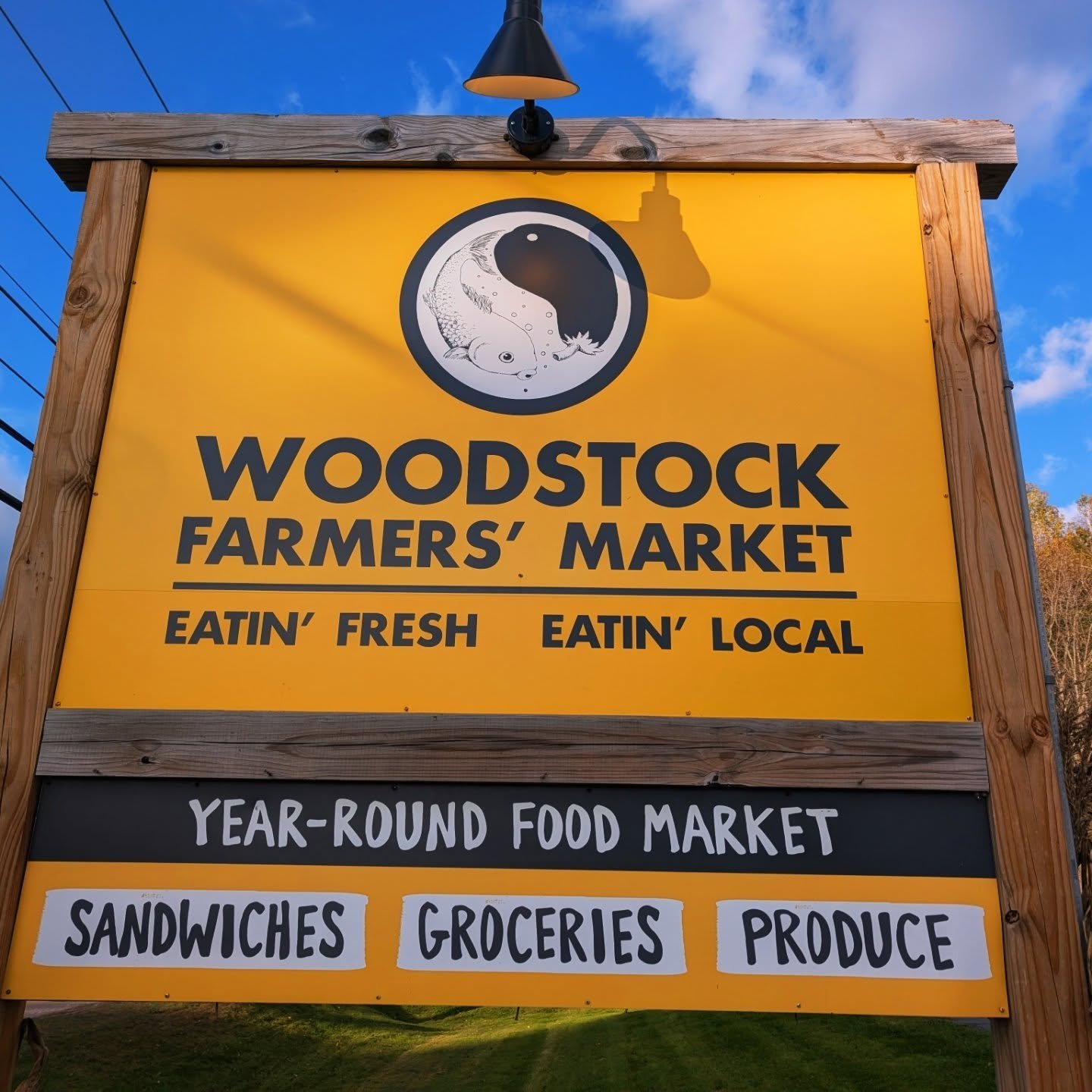 Just made our first delivery to the @woodstockfarmersmarket at their Waterbury store on Route 100✌️

Pick up some soy and chickpea miso paste today 🍲