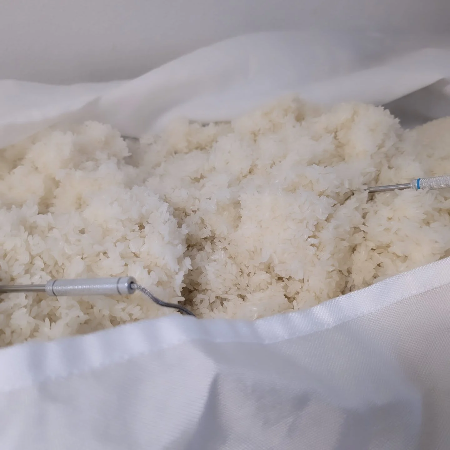 Our kiddos went back to school this Monday after the holiday vacation. I'm back in the kitchen and have been busy with the first production of Koji and Miso of 2026, also getting ready for @bfmvermont for this Saturday, 1/10.

This is a shot of steam