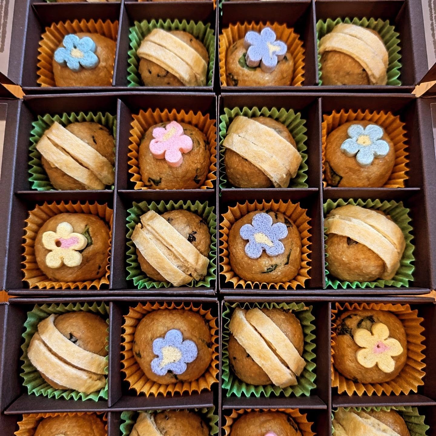 umamiso's summer season will kick off tomorrow, May 9th @montpelierfarmersmarket and we're super excited 🎉

Sunday is Mother's Day to celebrate all the mamas who brought us here. We'll be bringing special Miso Soup Balls to celebrate them and these 