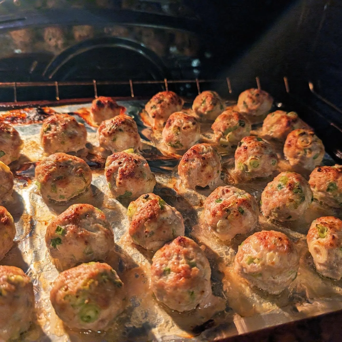 Lots of our great customers mention that they make Miso Meatballs with our miso so we tried making them last night for our dinner 😊 We used our chickpea miso this time and it was super yummy! We think it deepened the flavors and added some sweetness