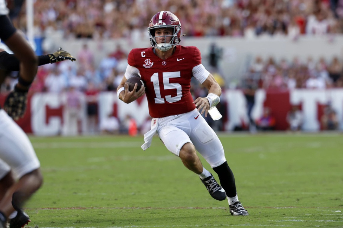 Ty Simpson’s Crossroads: Alabama, the NFL, or the Transfer Portal?