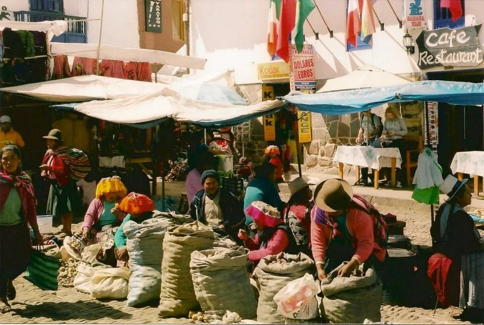 2012_Peru_market.jpg