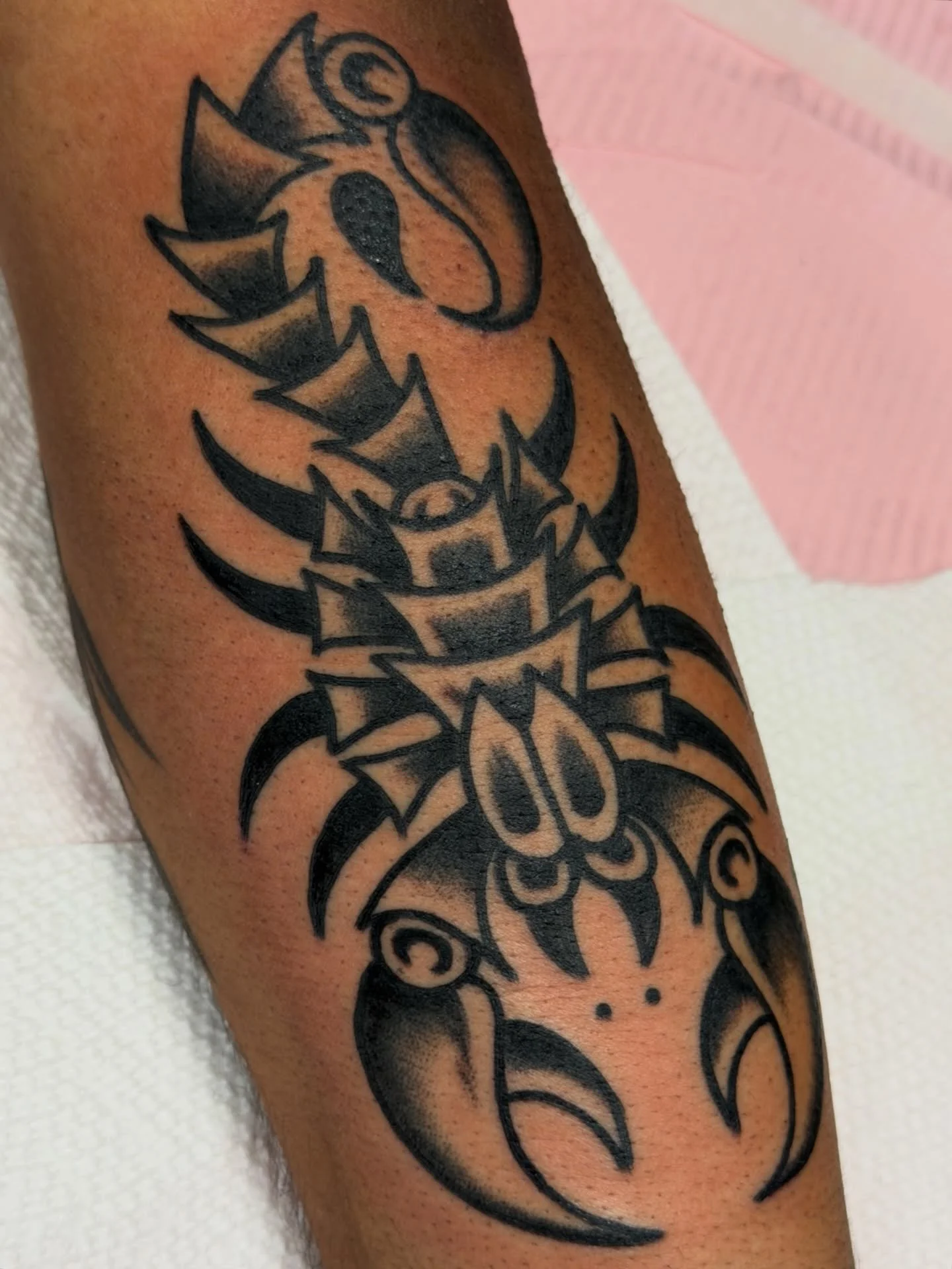 Thank you again @daniels0pp for getting a couple during your session! Books are open for March and April yall! Hit that link in my bio to see what&rsquo;s available! Thank you all for keeping these hands busy ❤️❤️❤️❤️

PS. Flash scavenger hunts are c