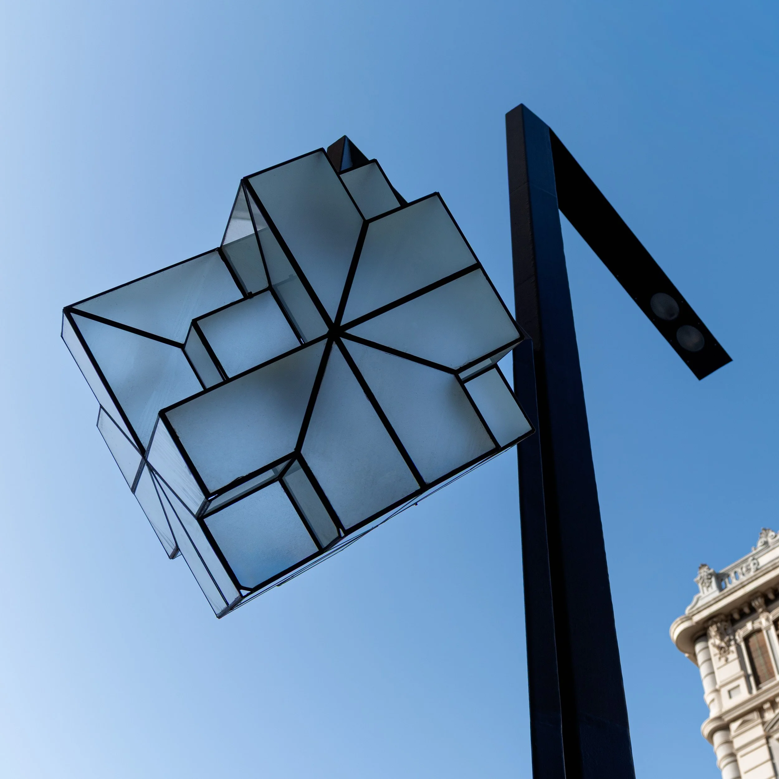 An elegant, modern lighting column in a slightly cubist style, in the city of Granada. Nikon D750 - 24/70mm