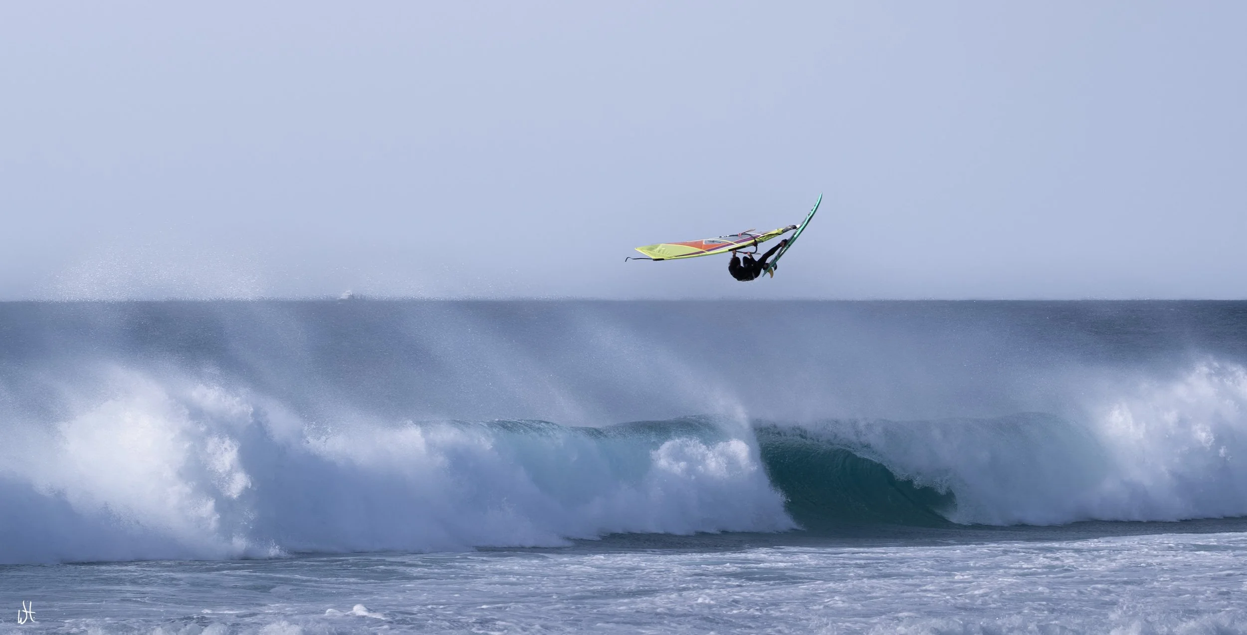 November 2024 – Nazaré, Portugal
Nazaré, on Portugal's Atlantic coast, is internationally renowned for producing some of the highest waves ever surfed. These extraordinary conditions attract the world's best big wave surfers each year.
During my visi