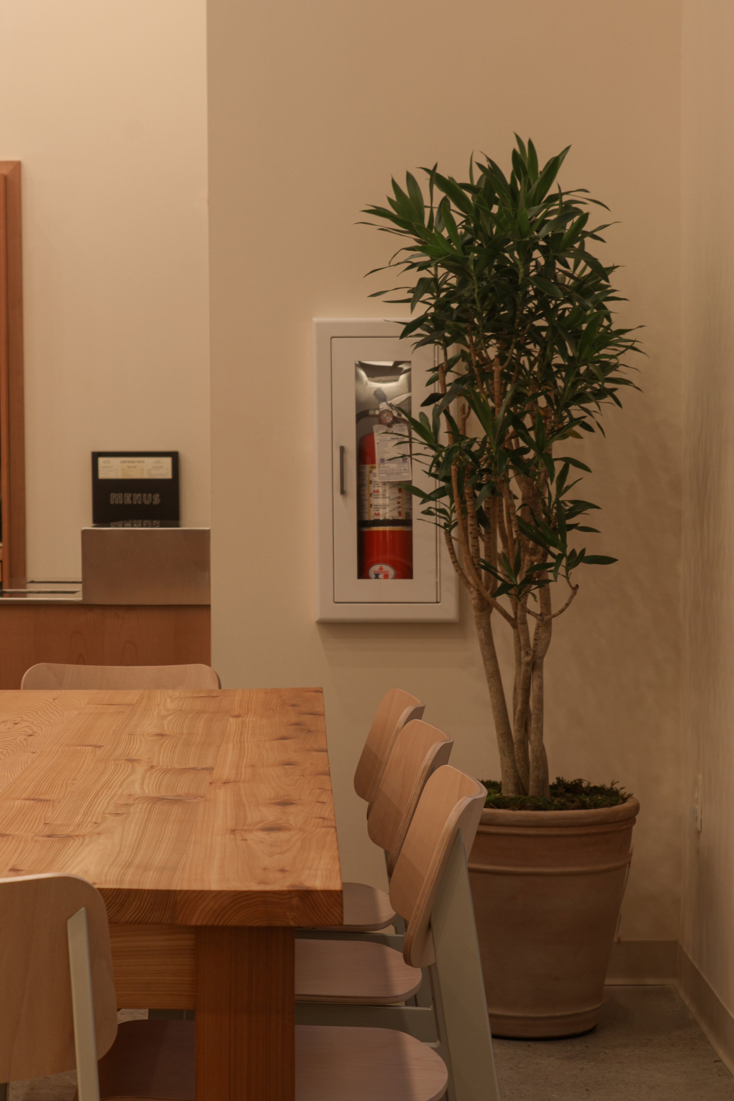 04 Communal Table.jpg