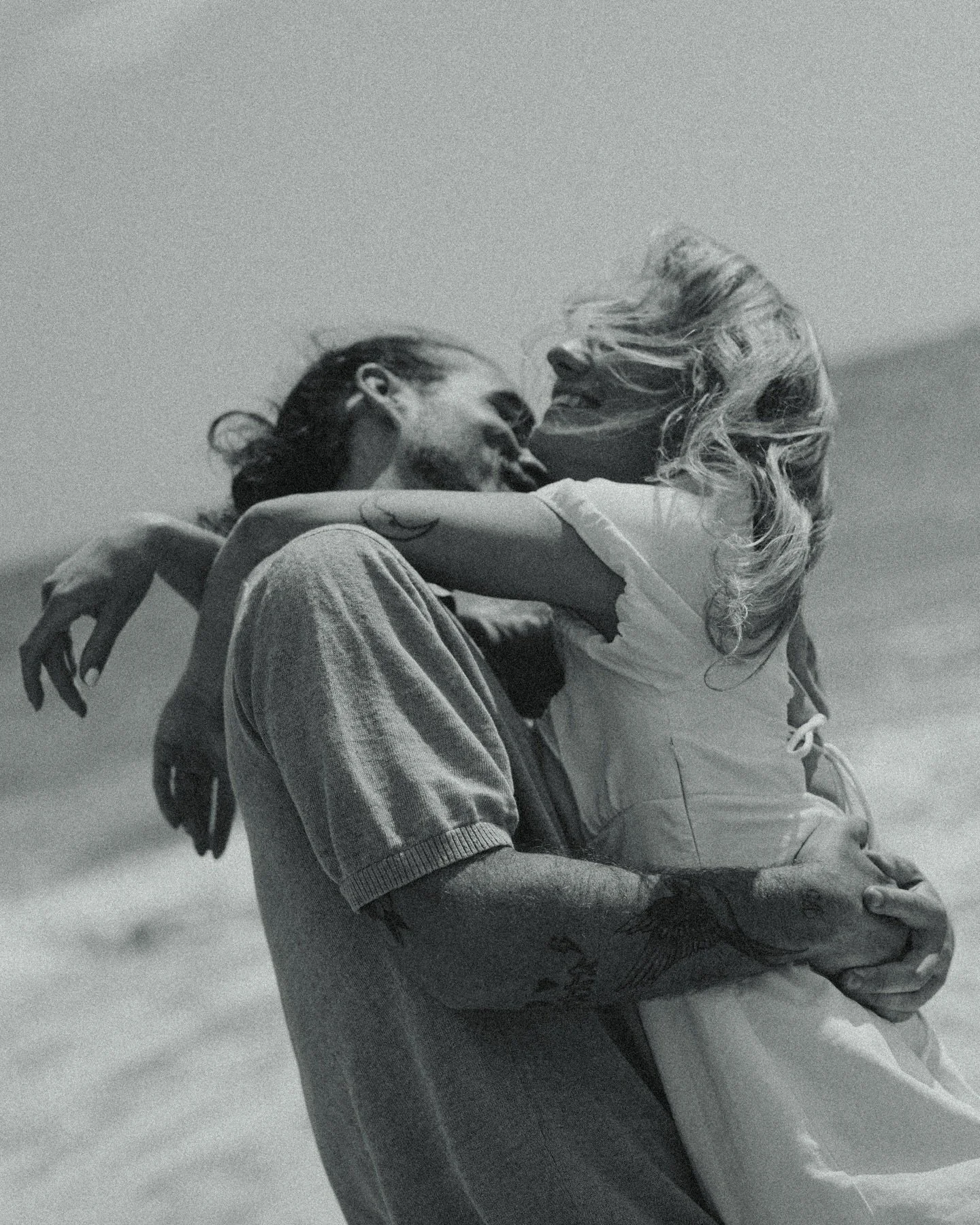 Part 2 from this glorious summers day with Zoe and Sam 🫶🏻

Key words: documentary photos | UK | Hampshire photographer | cinematic photography | authentic | love | looks like film | nostalgic | engagement inspo | dreamy | couples inspo | young love