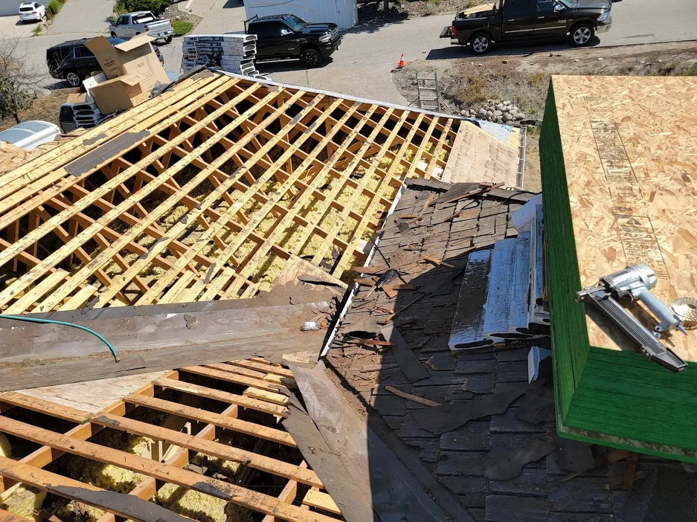 Close-up of premium shingles installed by Gray8 Roofing