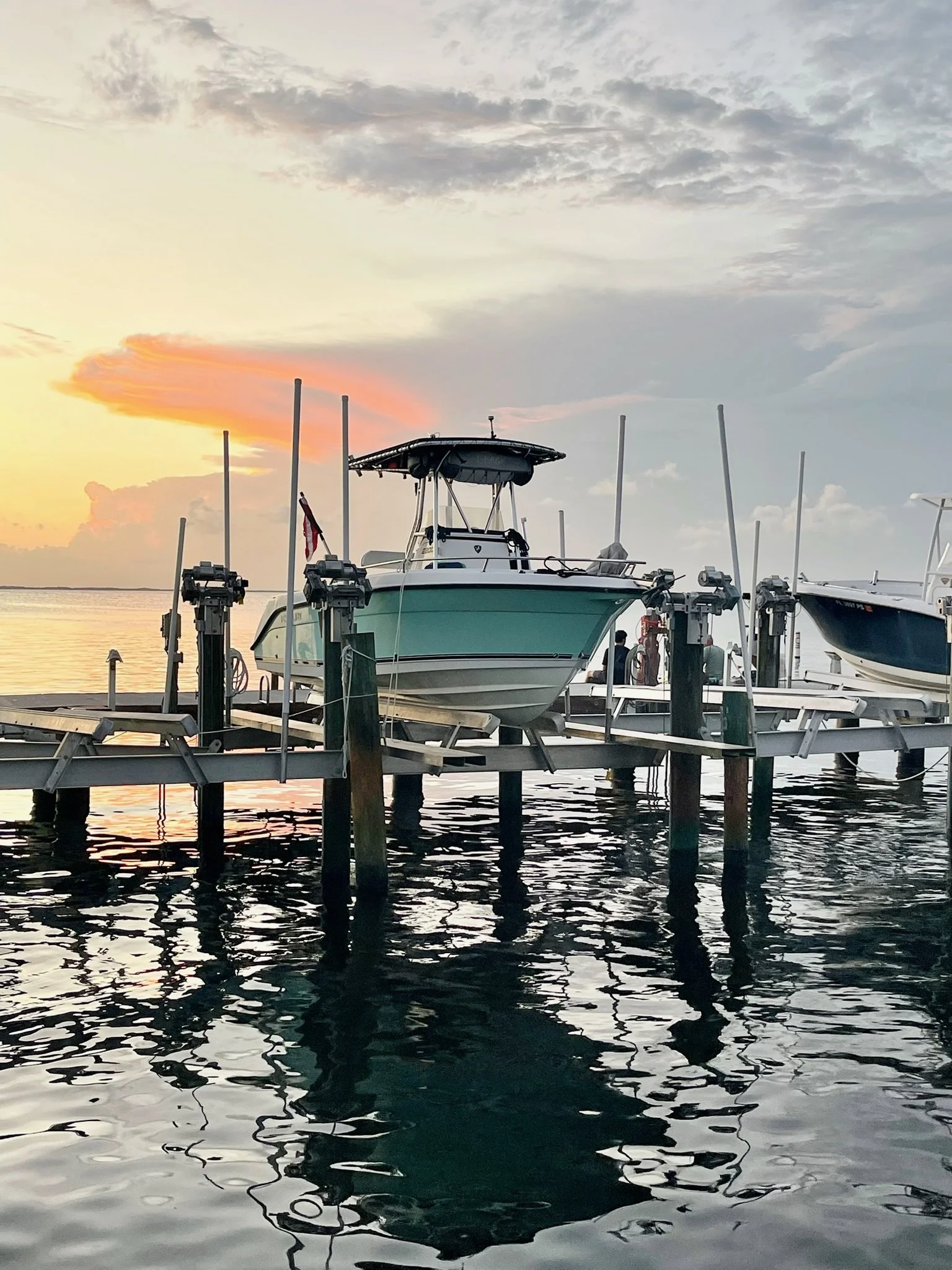 Bring your boat to Moon Bay in Key Largo! Our optional private 24-foot boat lift and slip make it easy to enjoy boating, fishing, diving, and exploring the Florida Keys.