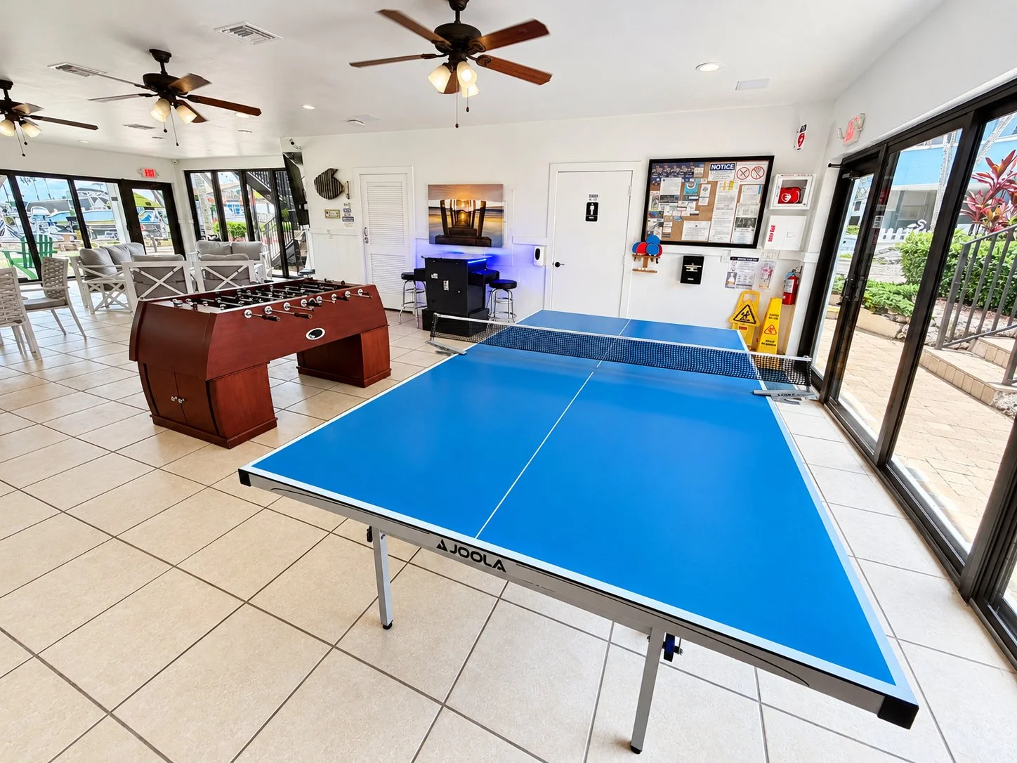 Bright Resort Game Room with Ping Pong(1).jpg