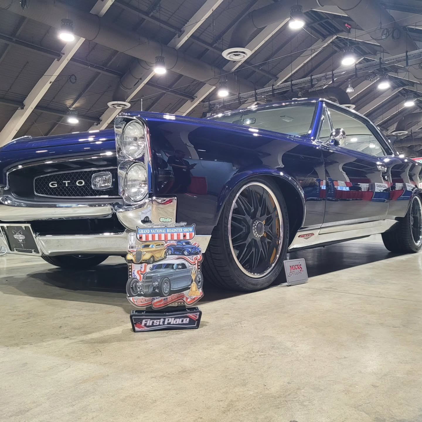 Soooo proud of my crew!  We took not one but TWO first places here at the Grand National Roadster Show!
Congrats to both owners!