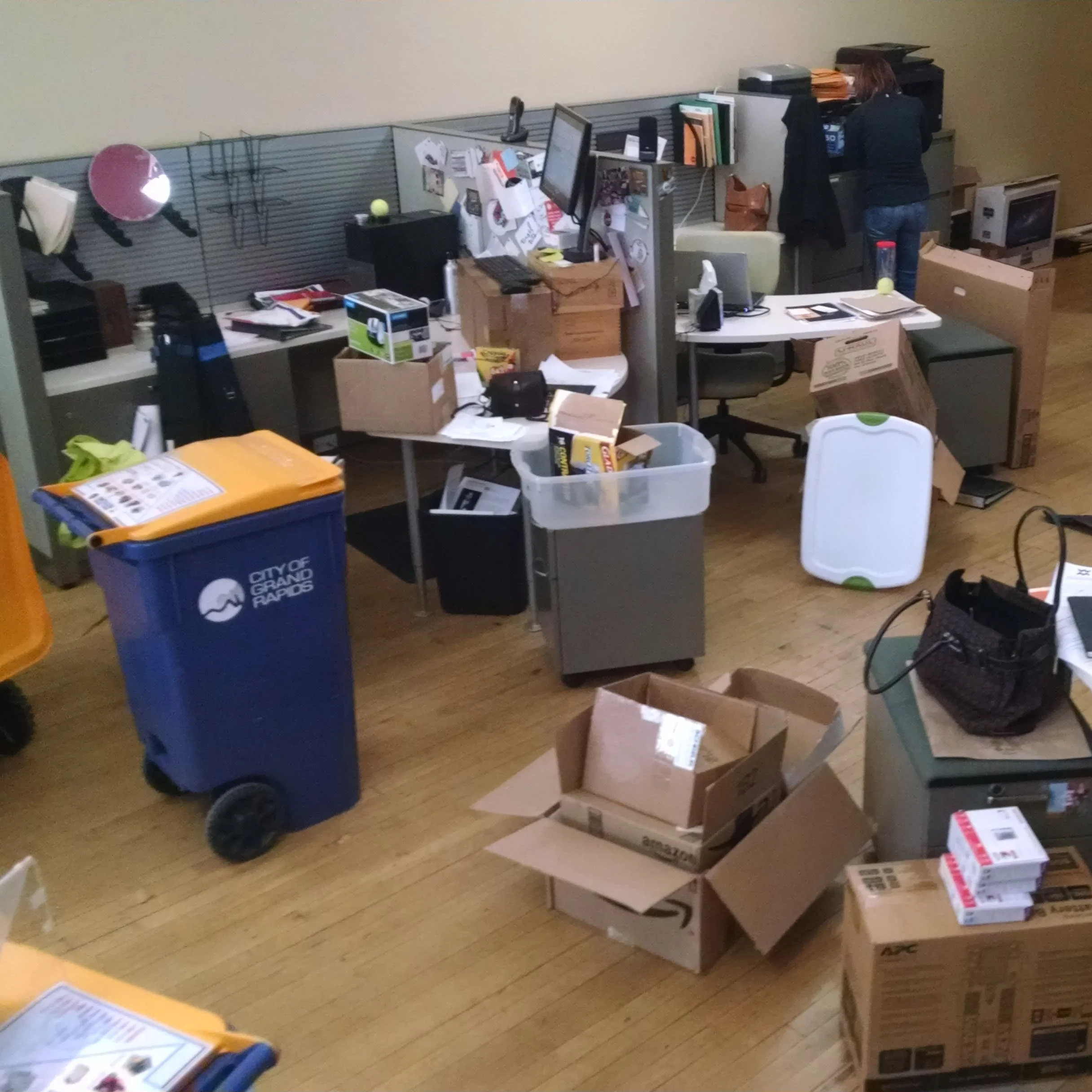 Local businesses help declutter