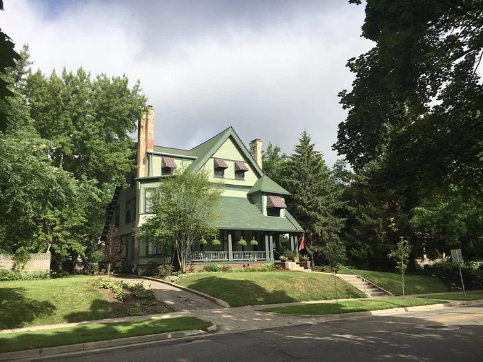 the-parsonage-inn.jpg