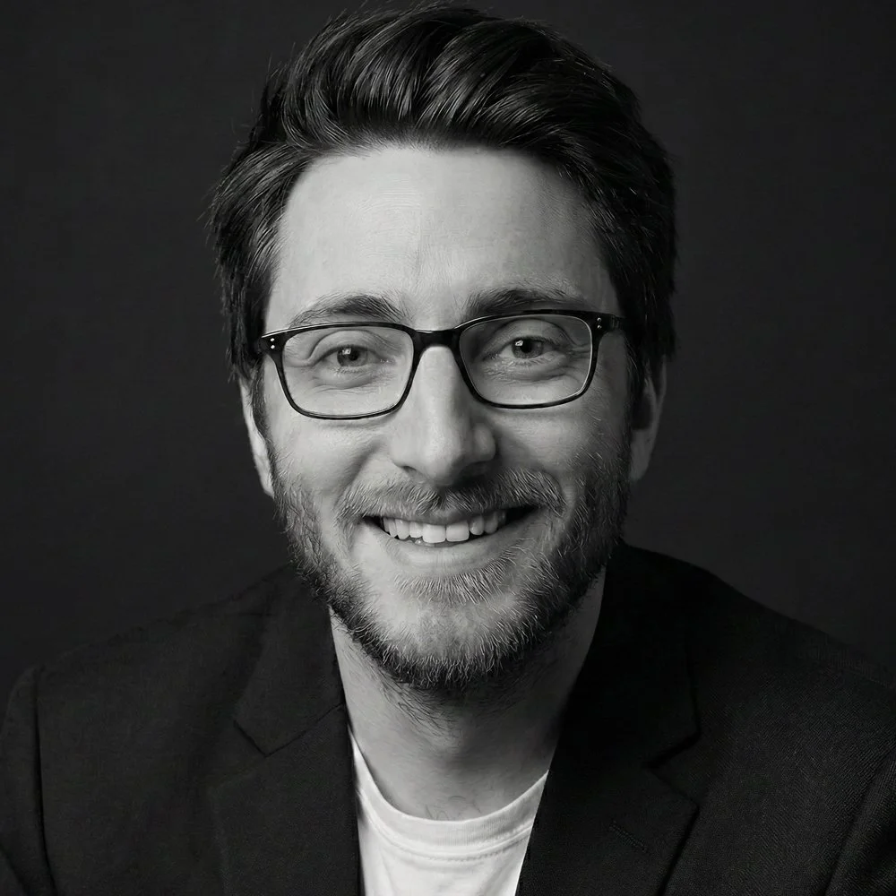 Headshot of J.S. Ash, author of the YA sci-fi thriller Abducted