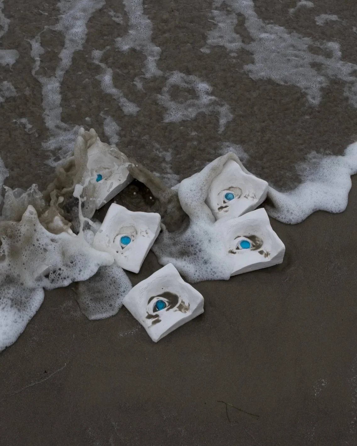 Ocean Eyes, 2023. Casted plaster and glass.
Variable size