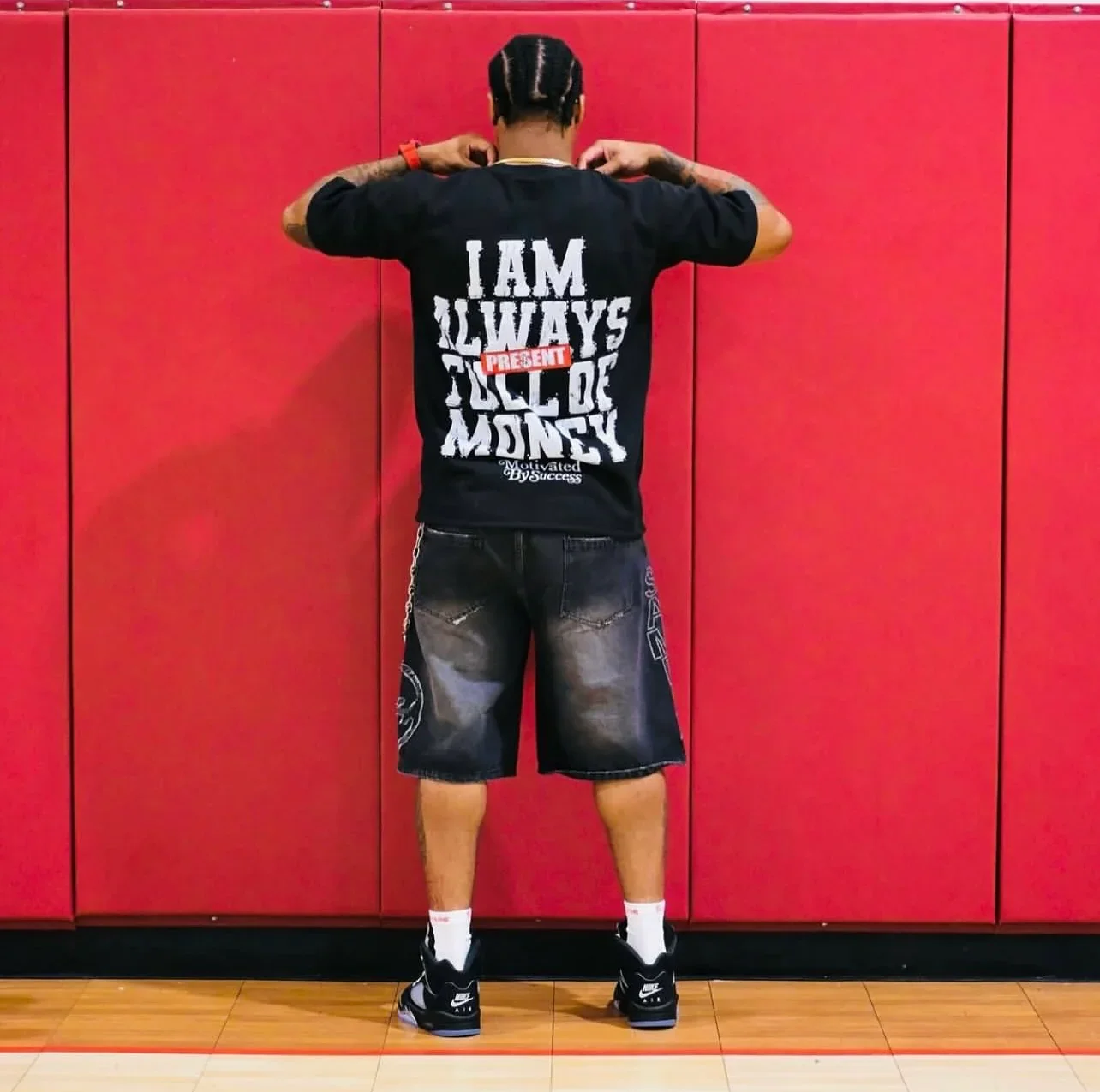 Full of Money Back Graphic Streetwear.webp