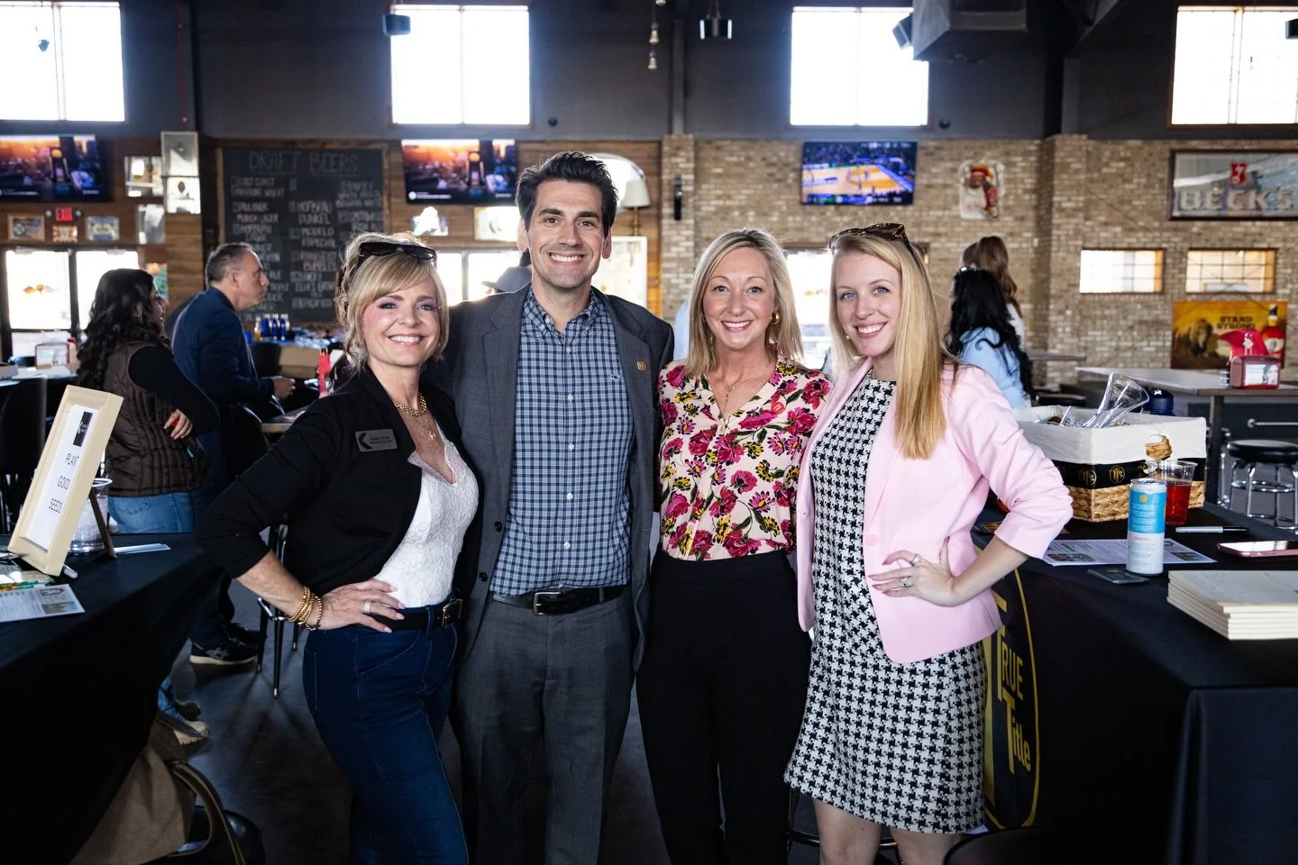 We kicked off March Madness with our Affiliate Appreciation event at Marrika&rsquo;s! If you couldn&rsquo;t make this event, be sure to join us for the next one on April 23rd&hellip; details coming 🔜 🏀🏡